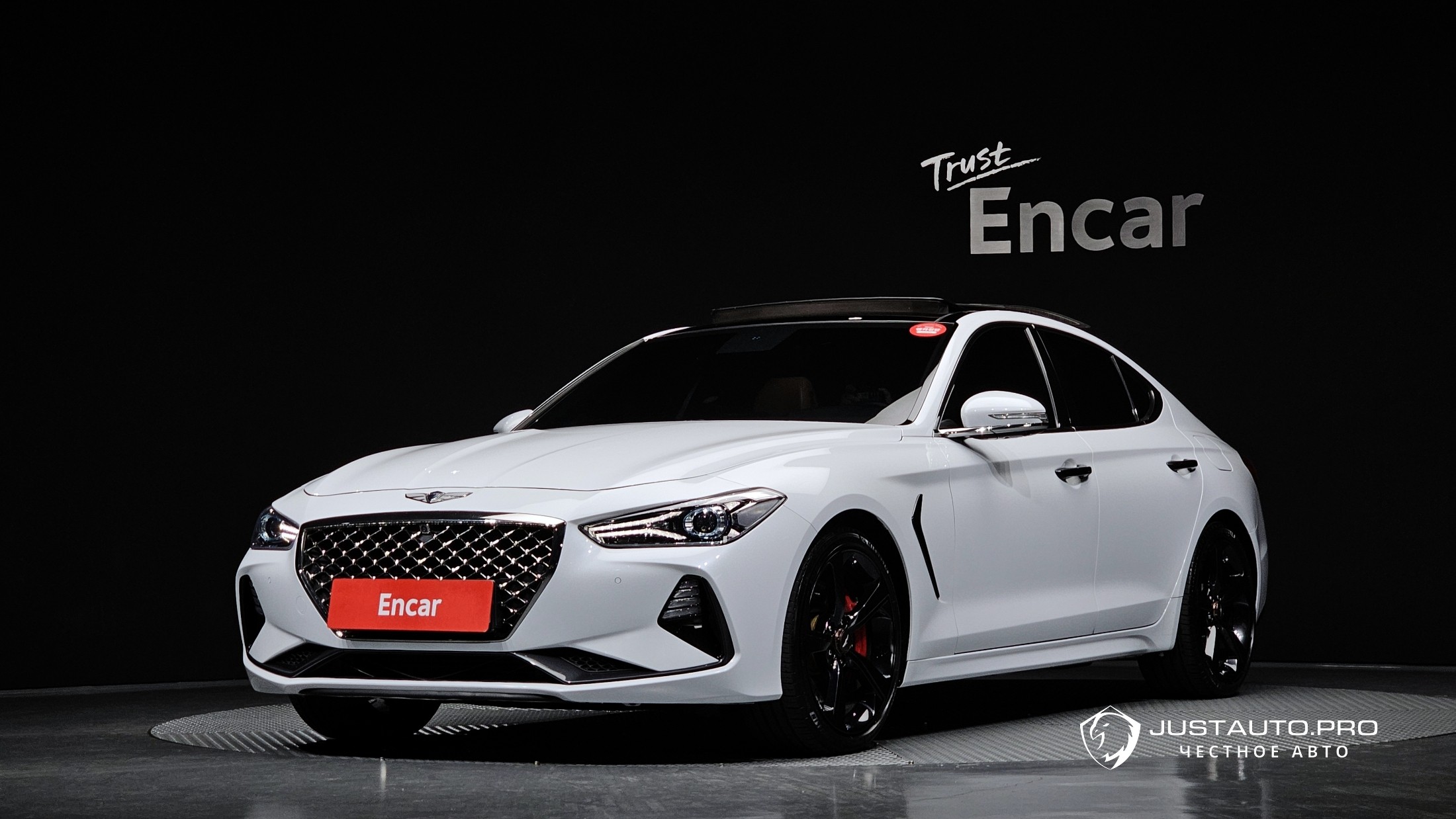 Автомобиль Genesis G70