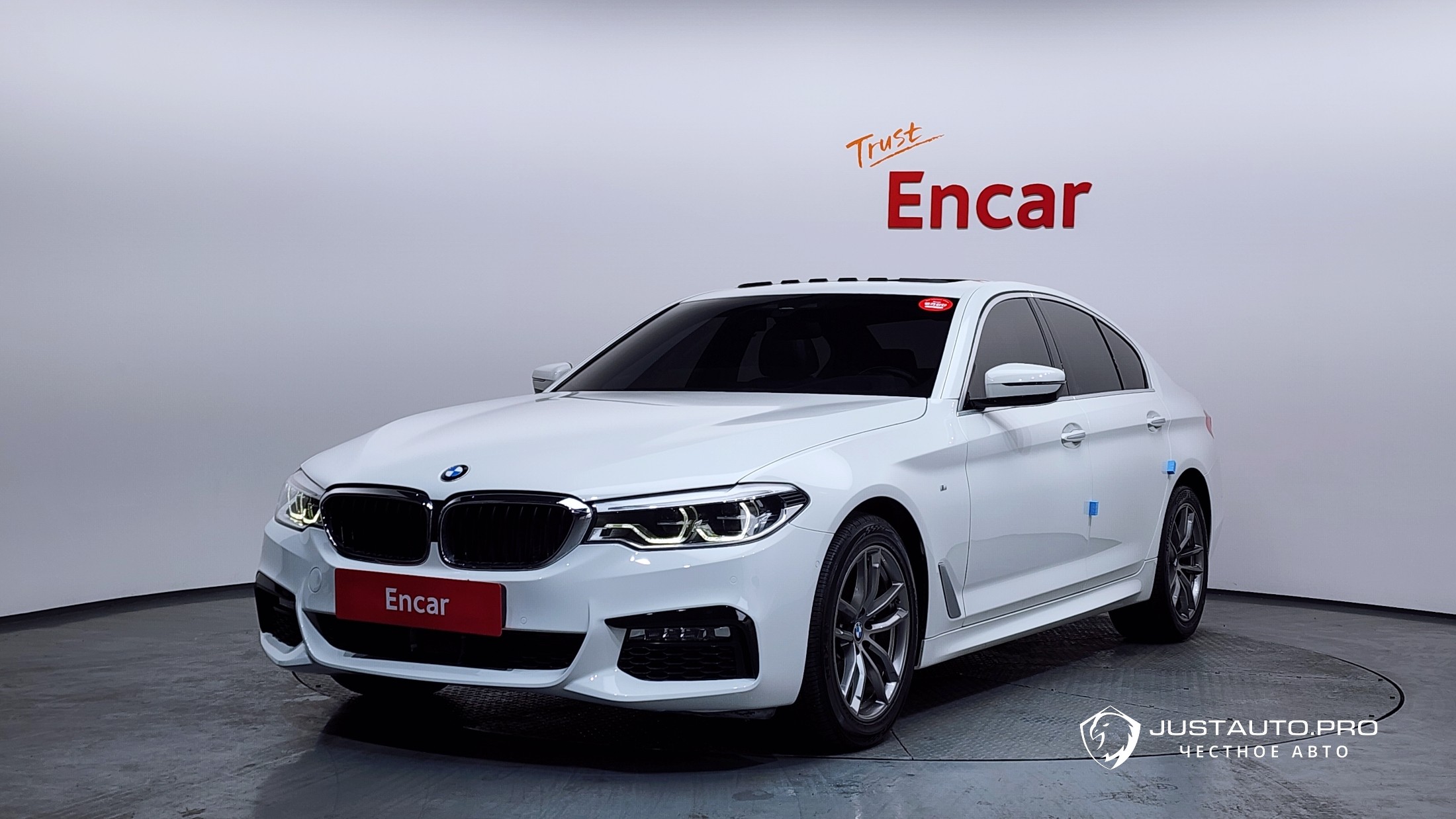 Автомобиль BMW 5-Series