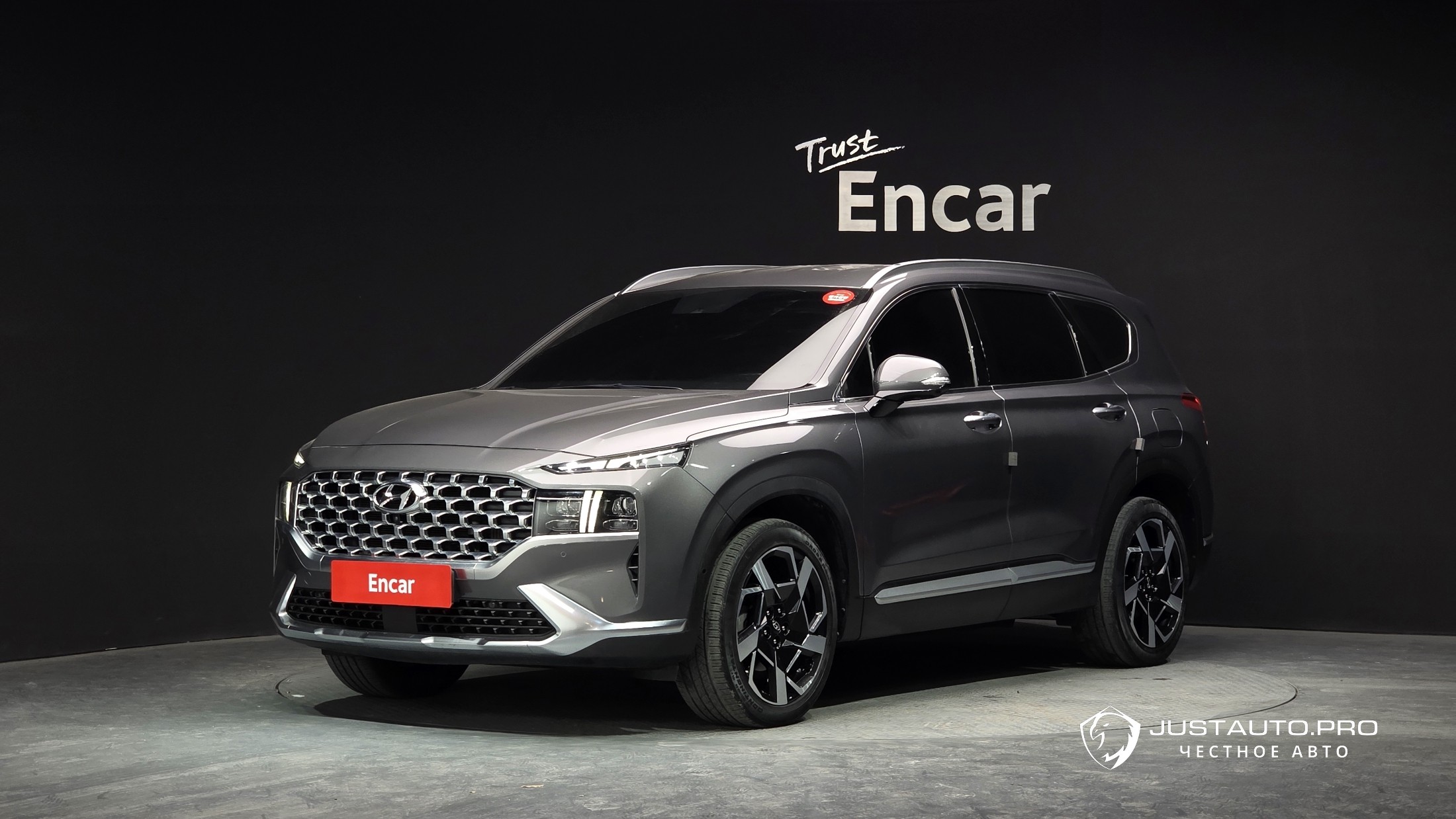 Автомобиль Hyundai Santafe