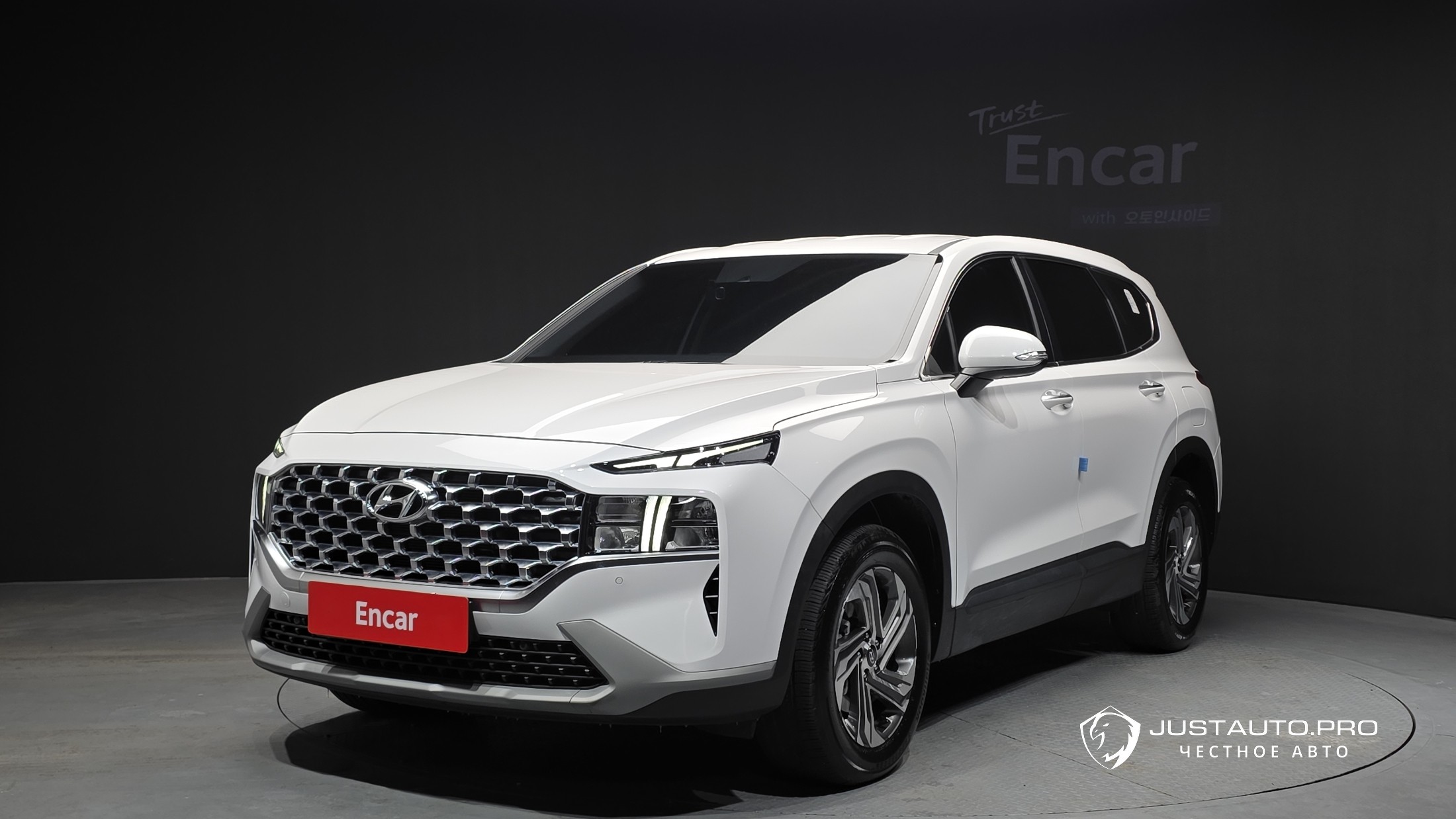 Автомобиль Hyundai Santafe