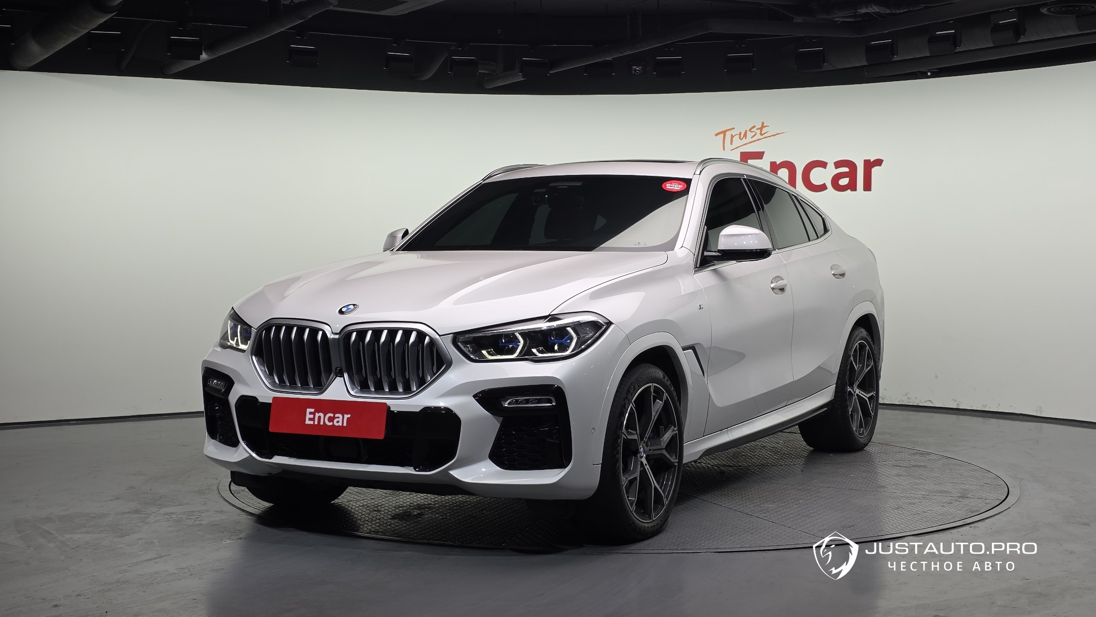 Автомобиль BMW X6