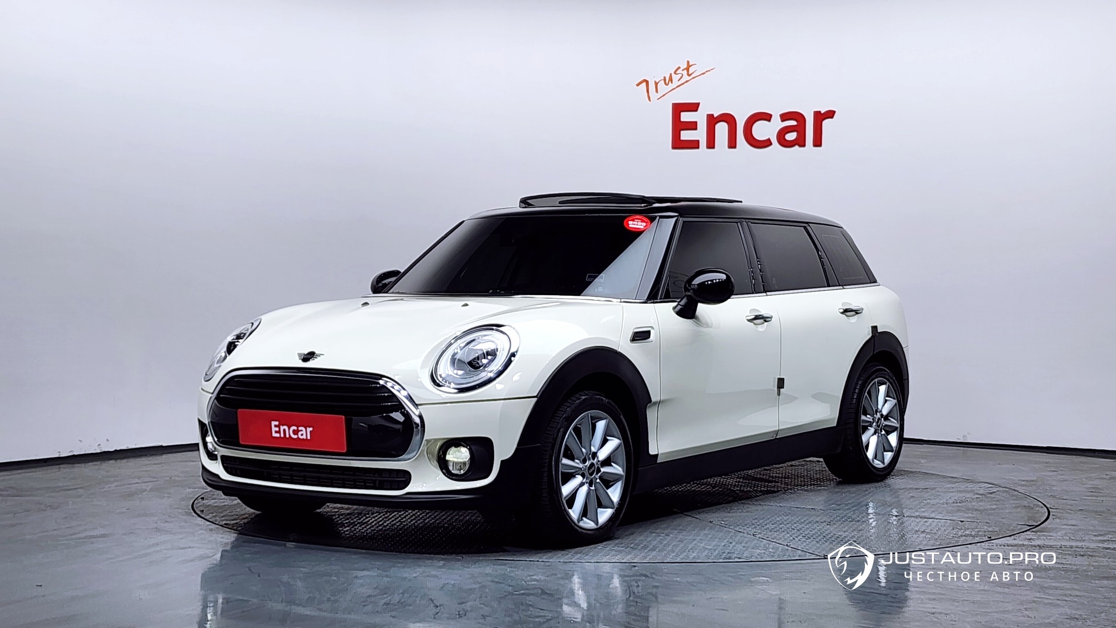 Автомобиль Mini Clubman