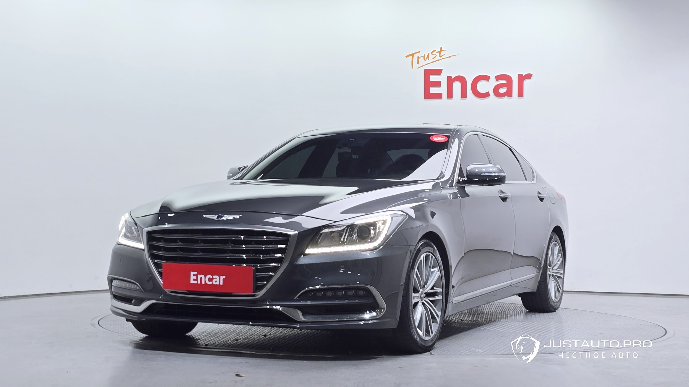 Автомобиль Genesis G80