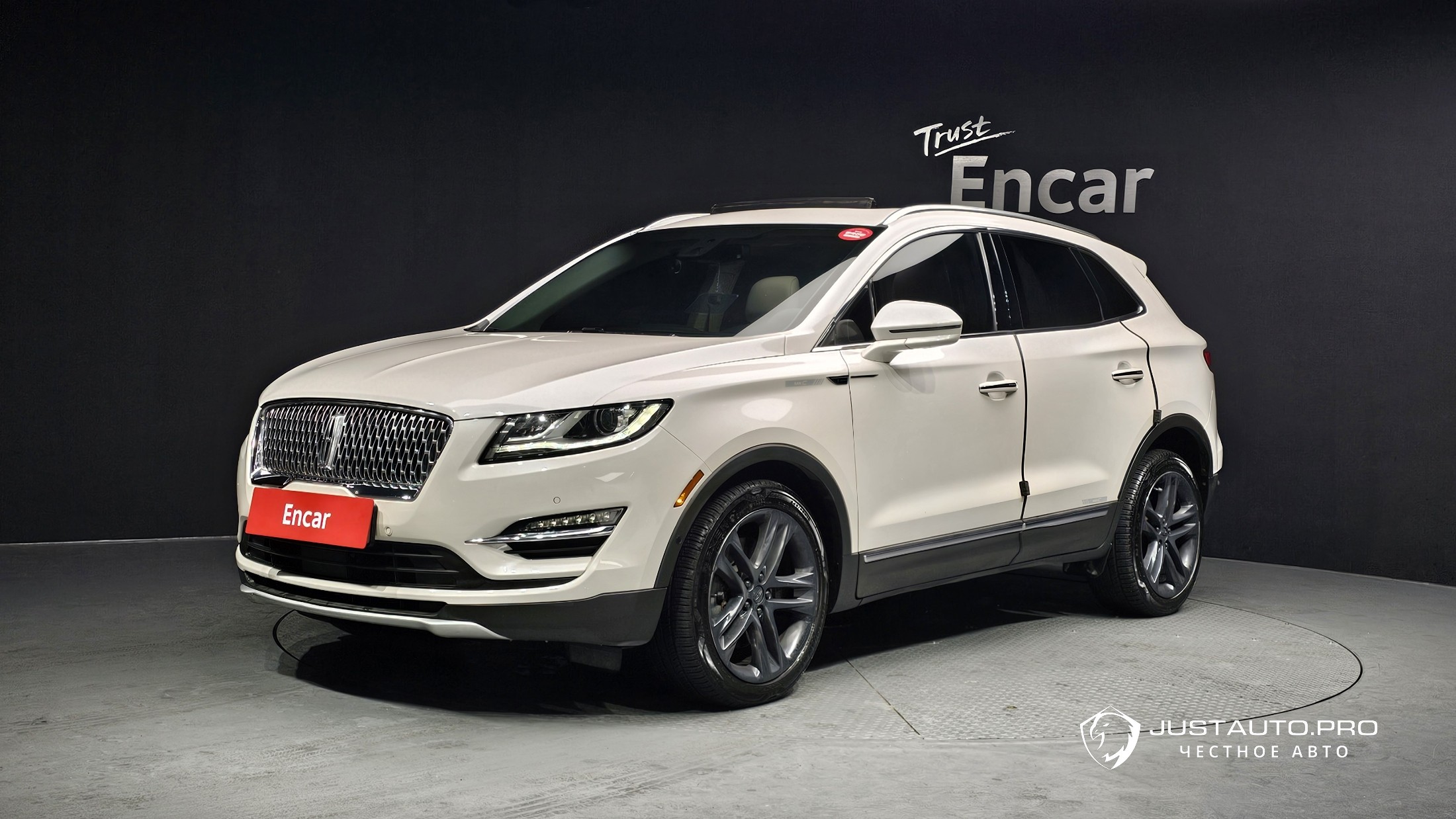 Автомобиль Lincoln MKC