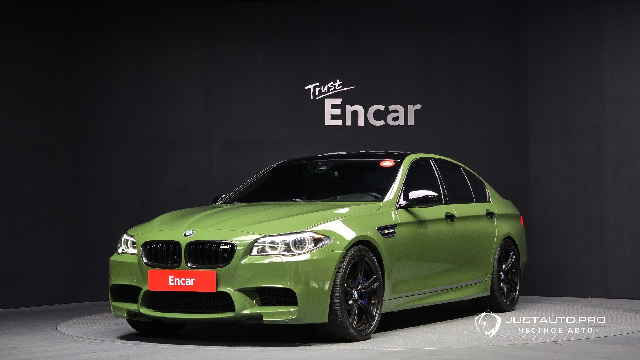 Автомобиль BMW M5