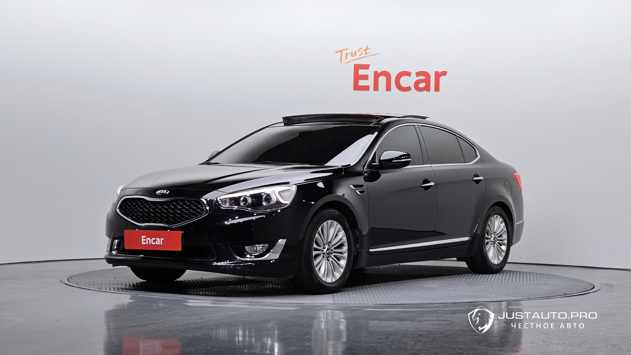 Автомобиль Kia K7