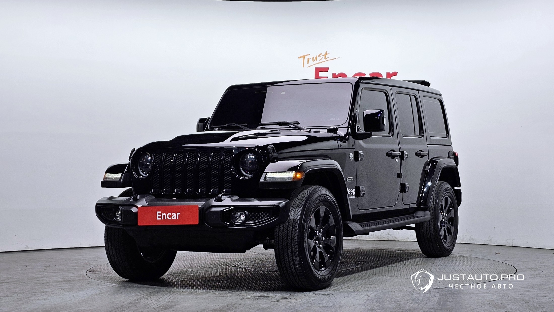 Автомобиль Jeep Wrangler