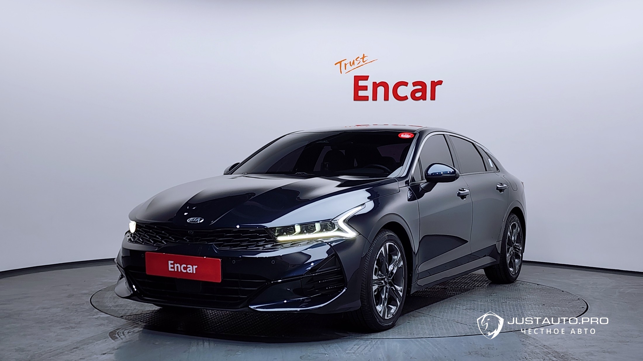 Автомобиль Kia K5