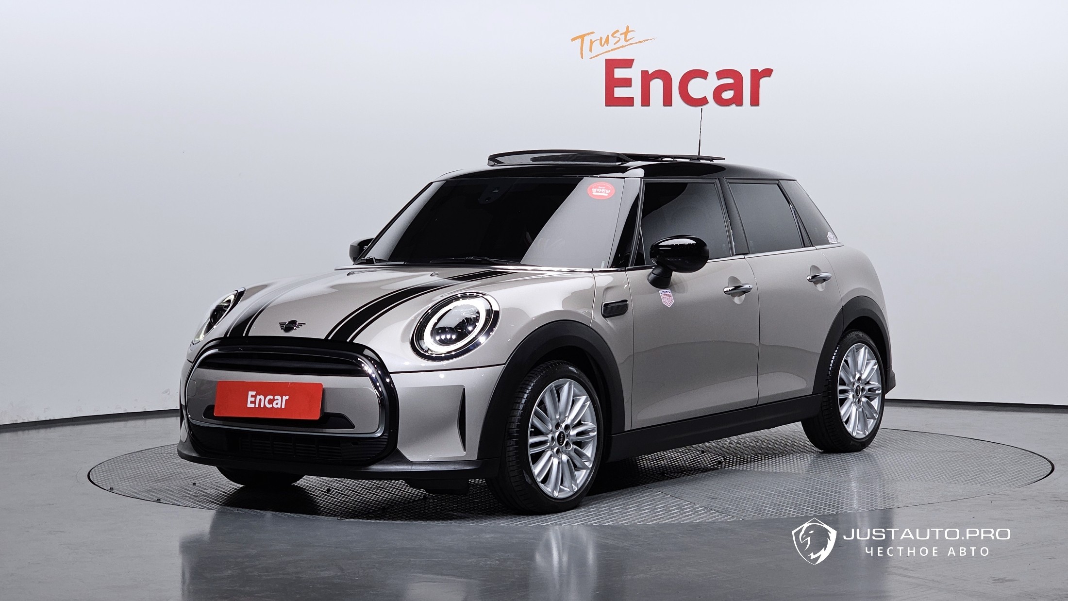 Автомобиль Mini Cooper