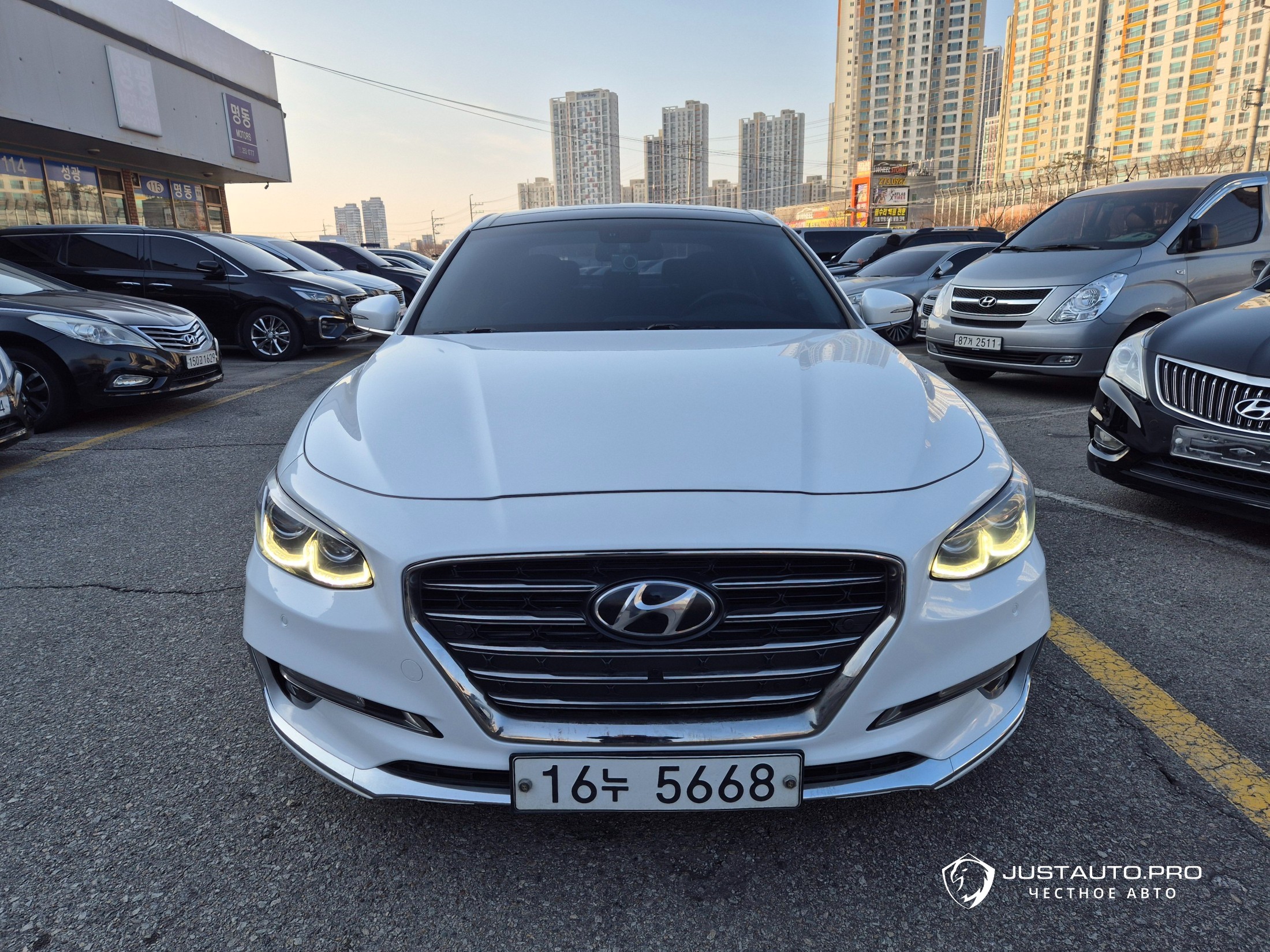 Автомобиль Hyundai Grandeur