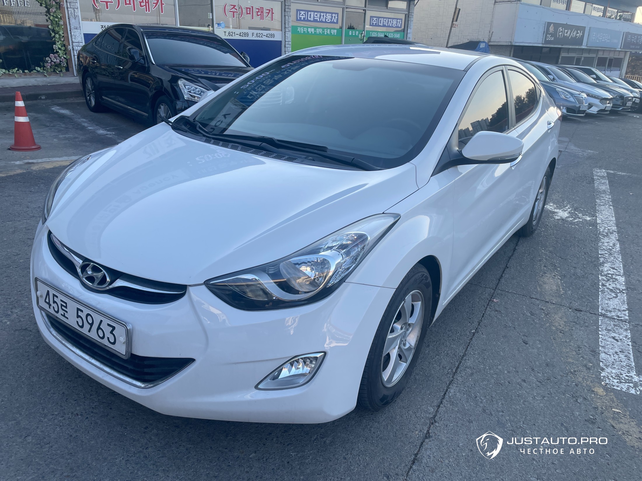 Автомобиль Hyundai AVANTE