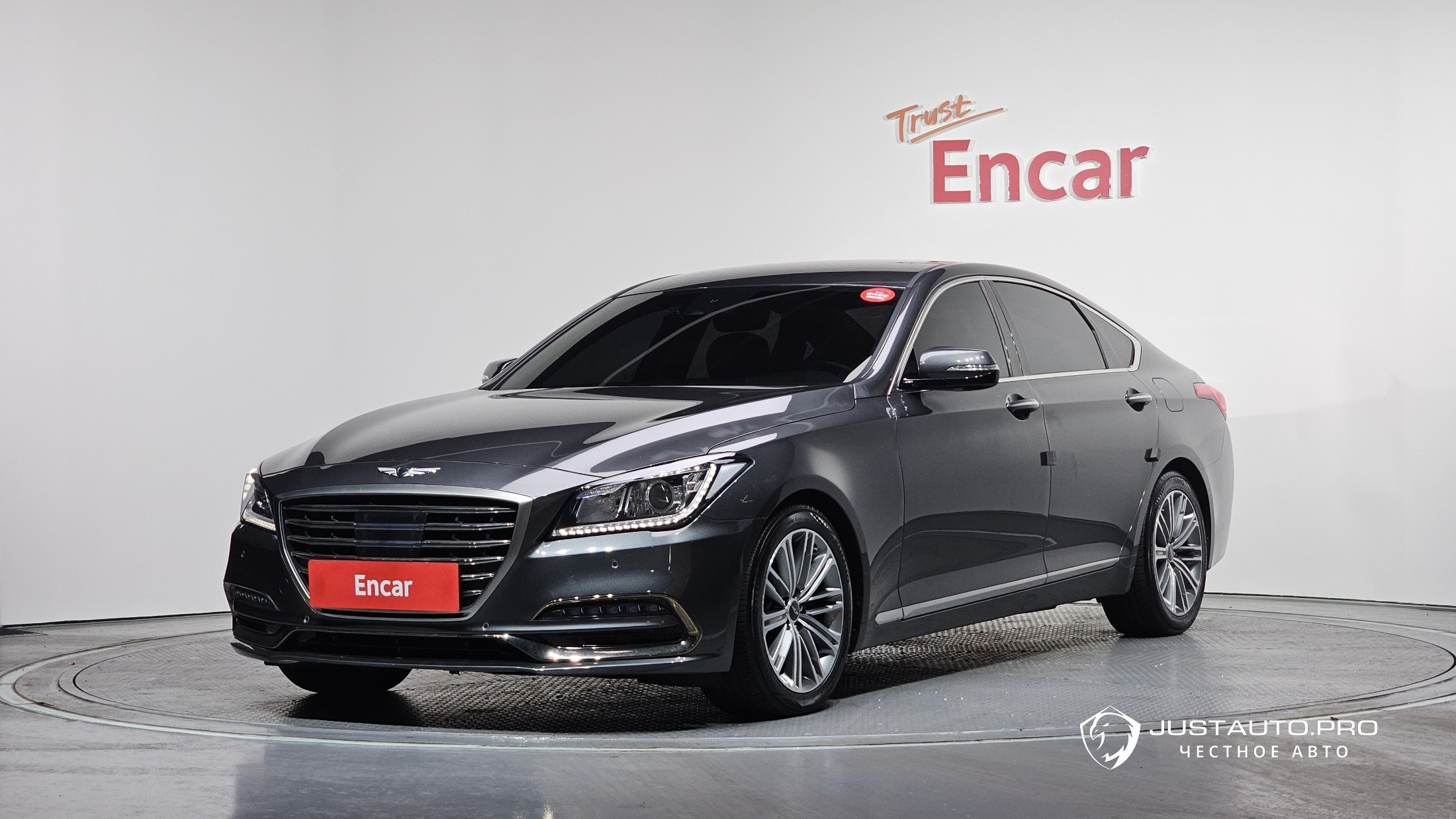 Автомобиль Genesis G80