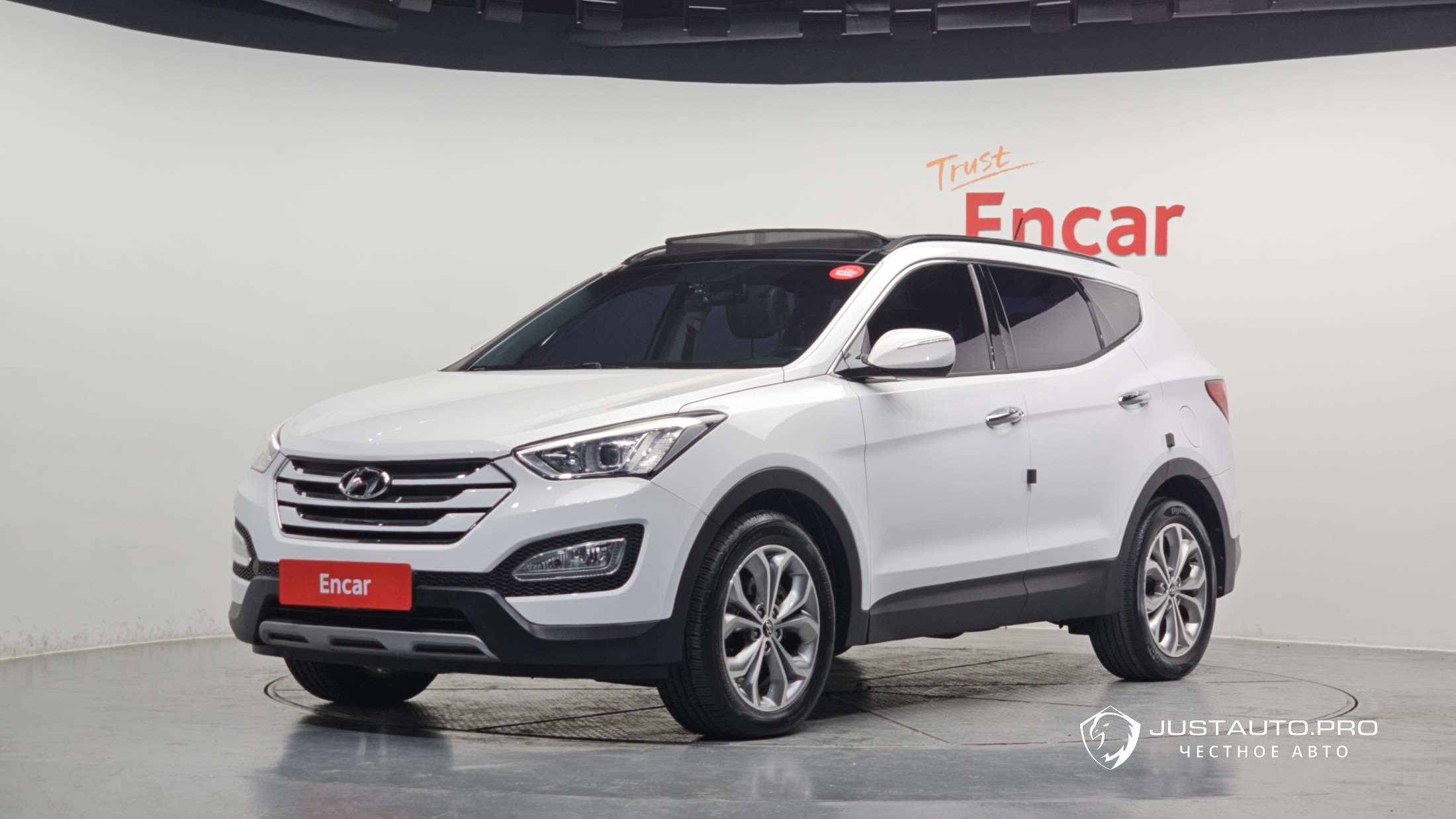 Автомобиль Hyundai Santafe