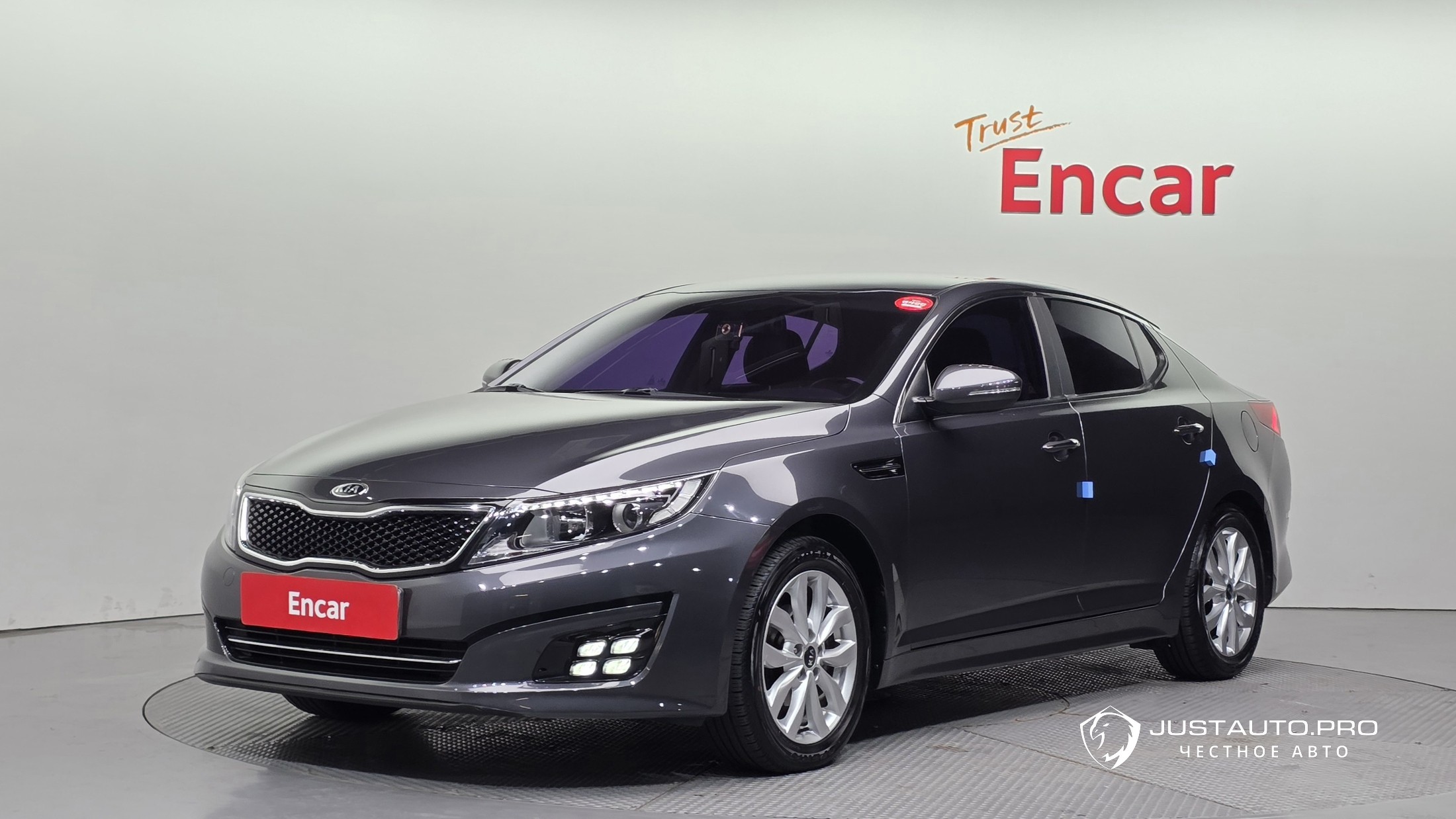 Автомобиль Kia K5