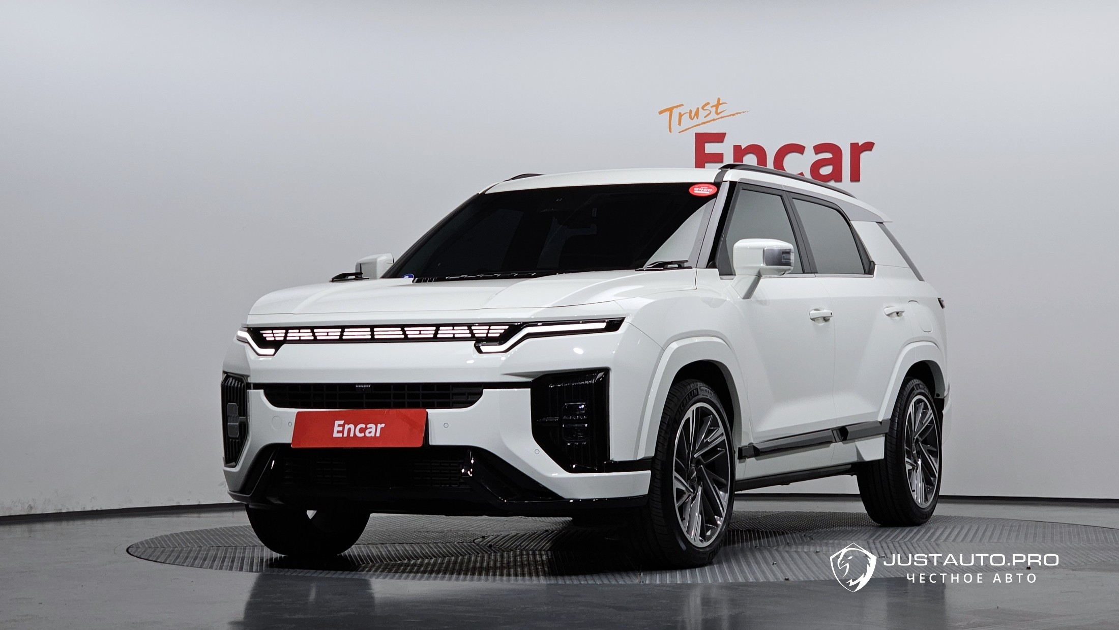 Автомобиль KG_Mobility_Ssangyong Actyon