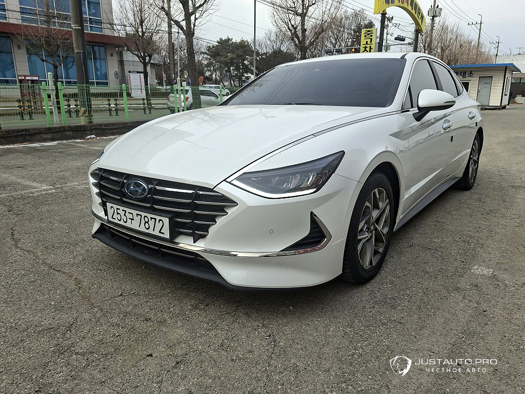 Автомобиль Hyundai Sonata