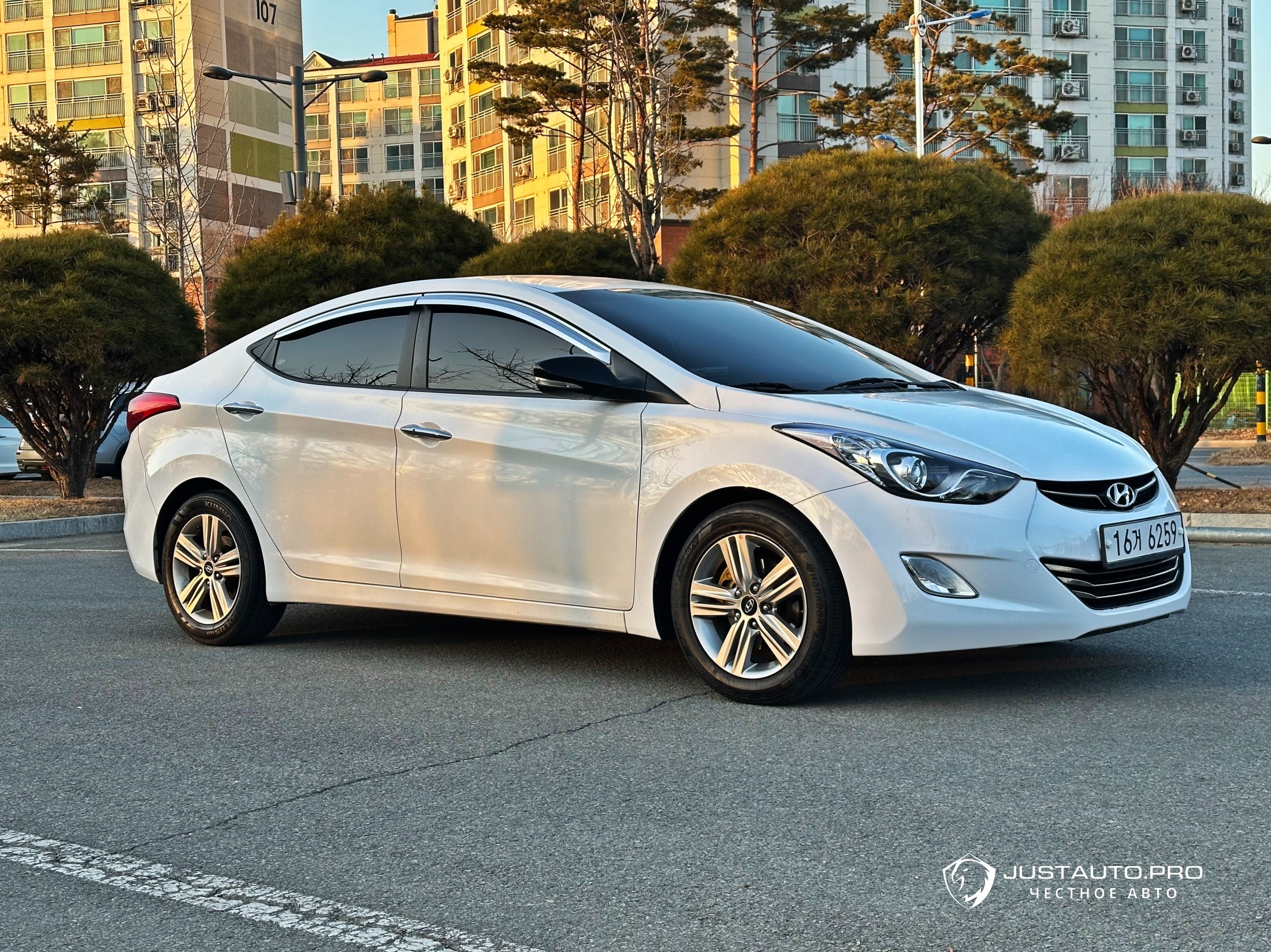 Автомобиль Hyundai AVANTE