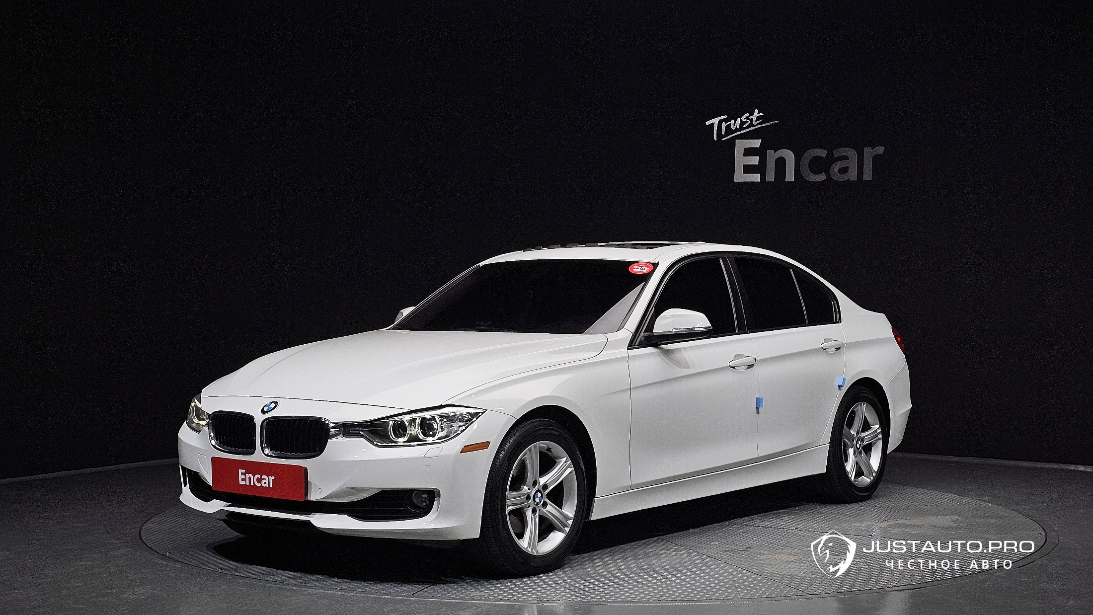 Автомобиль BMW 3-Series