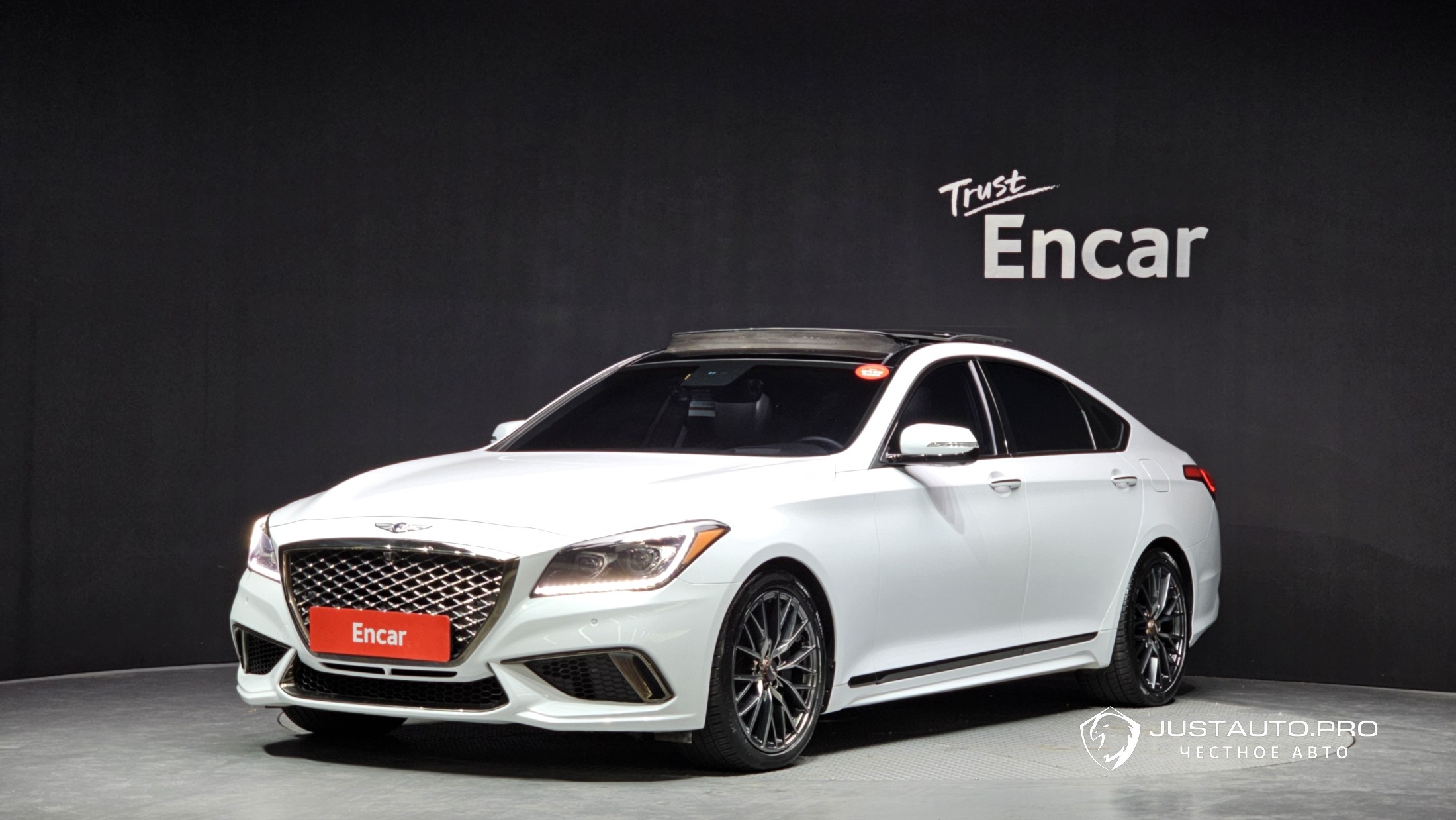 Автомобиль Genesis G80