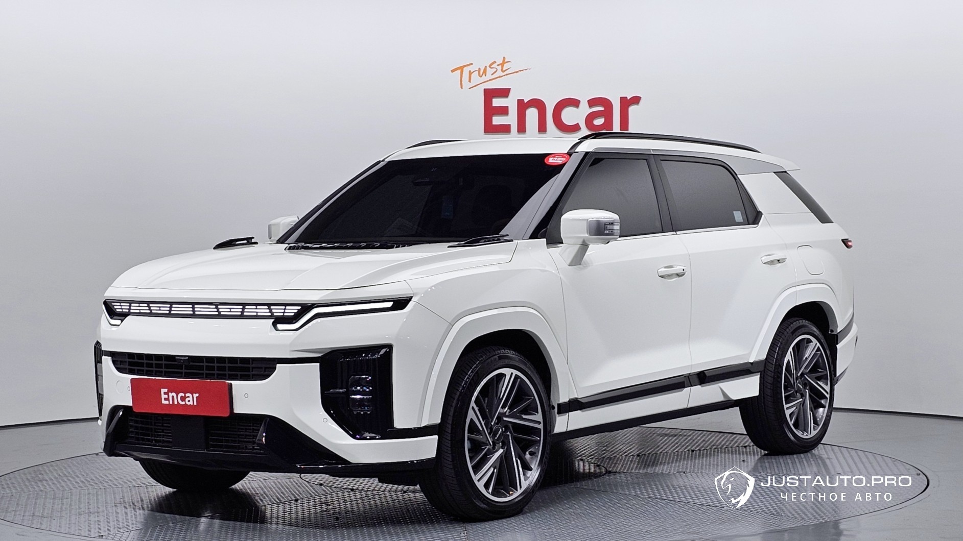 Автомобиль KG_Mobility_Ssangyong Actyon