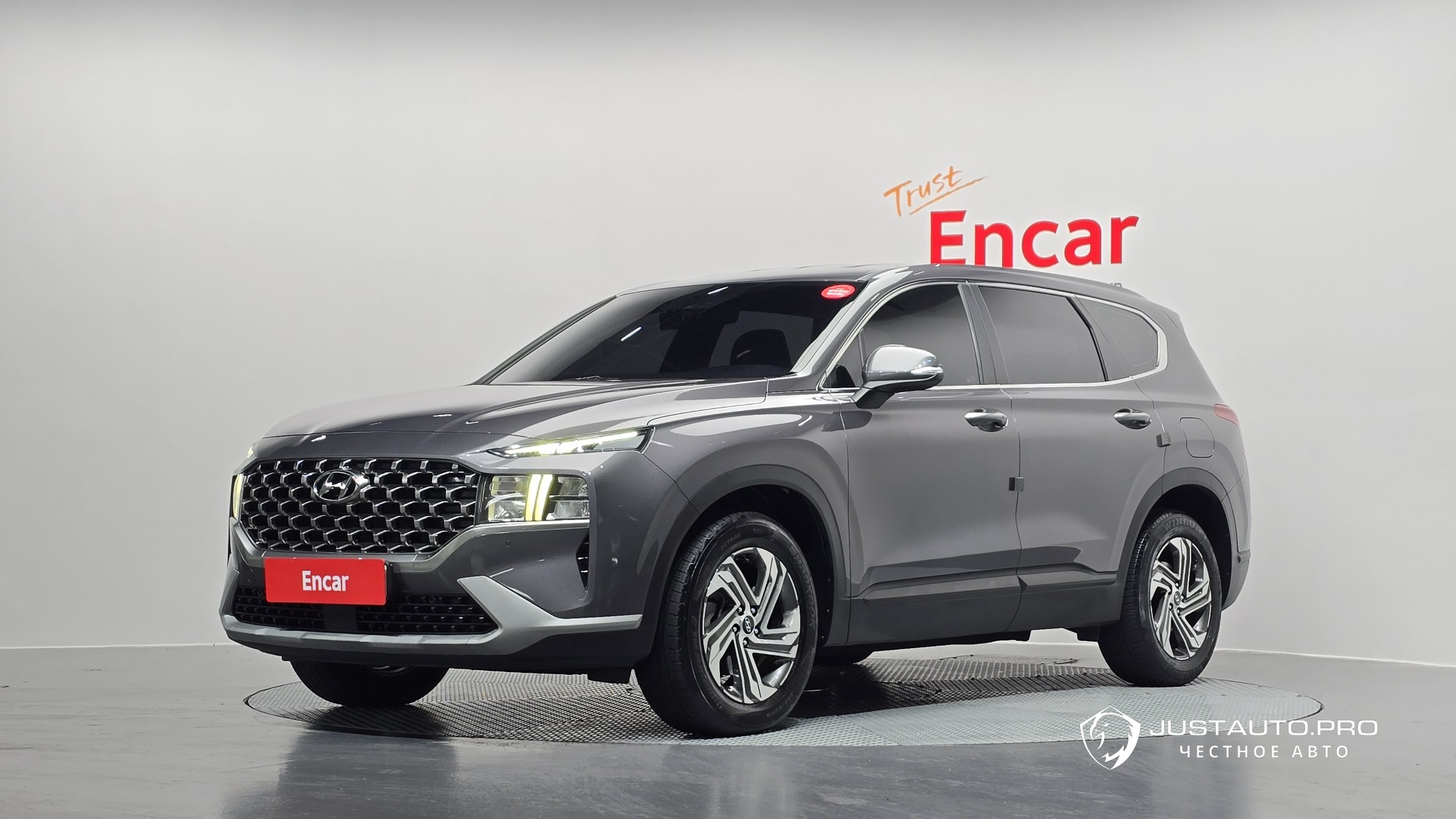 Автомобиль Hyundai Santafe