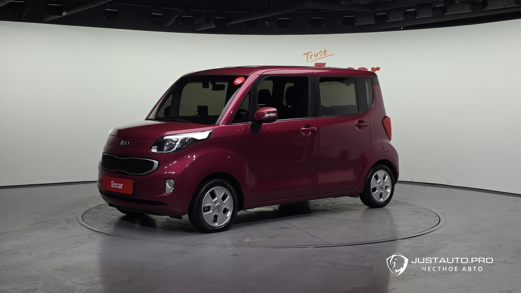 Автомобиль Kia RAY