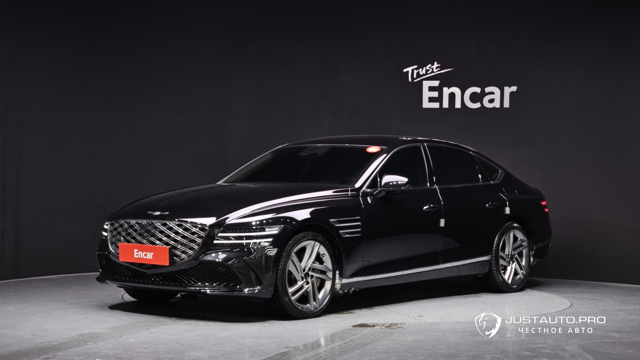 Автомобиль Genesis G80