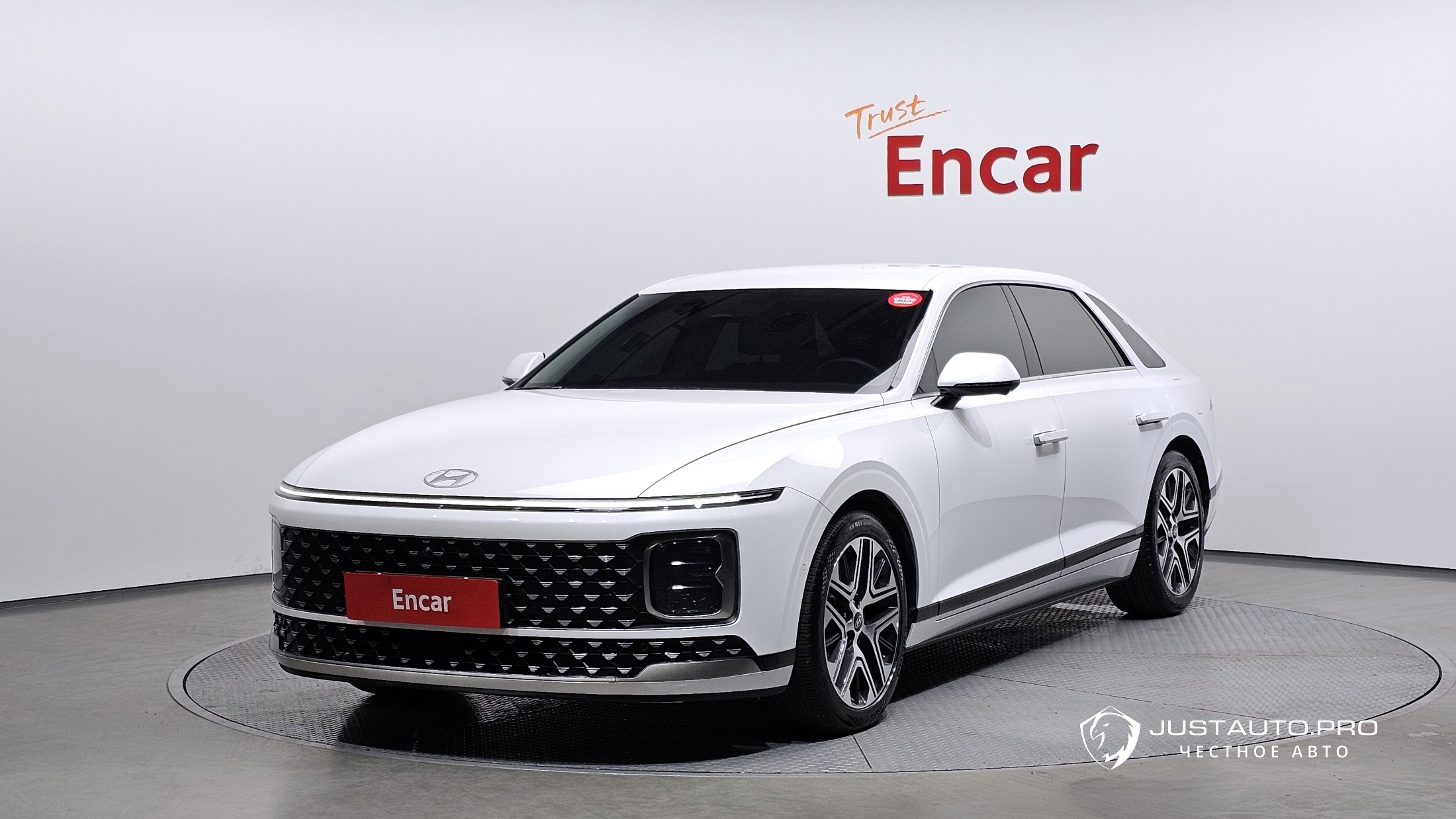 Автомобиль Hyundai Grandeur