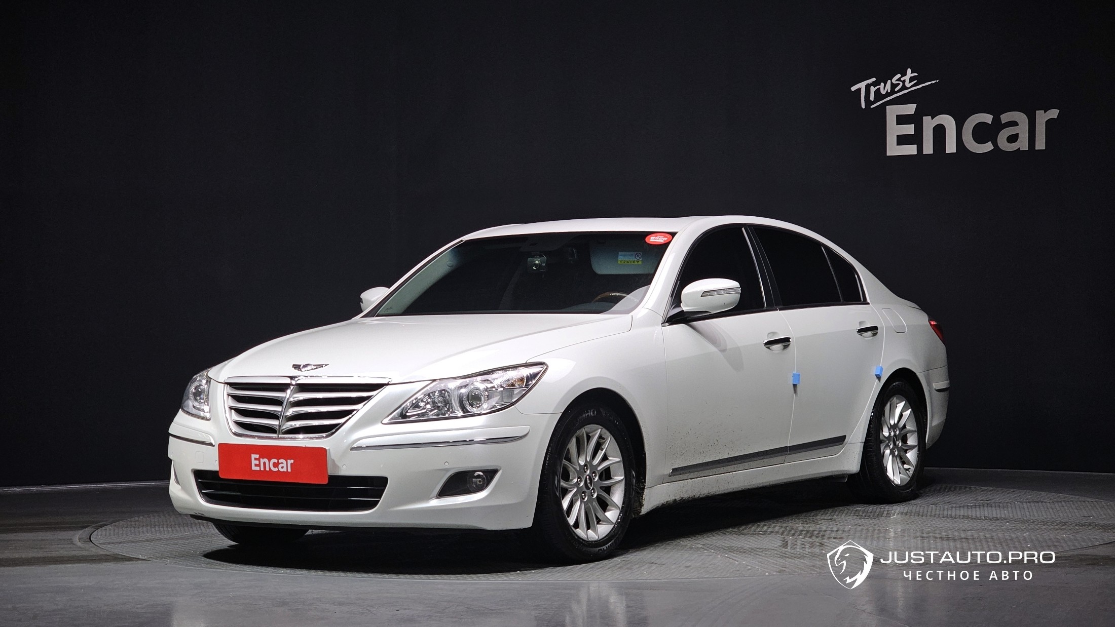 Автомобиль Hyundai Genesis