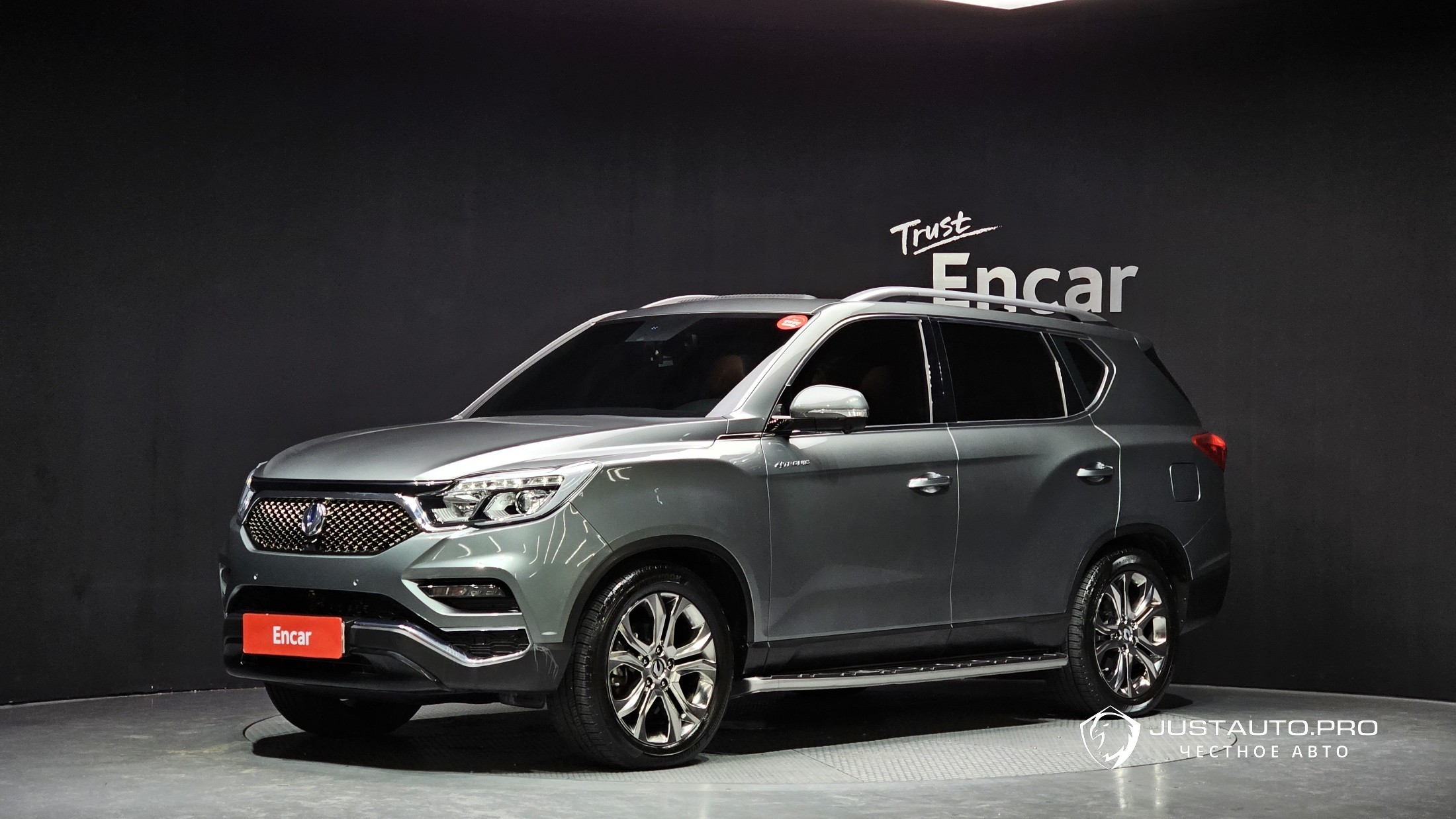Автомобиль KG_Mobility_Ssangyong Rexton