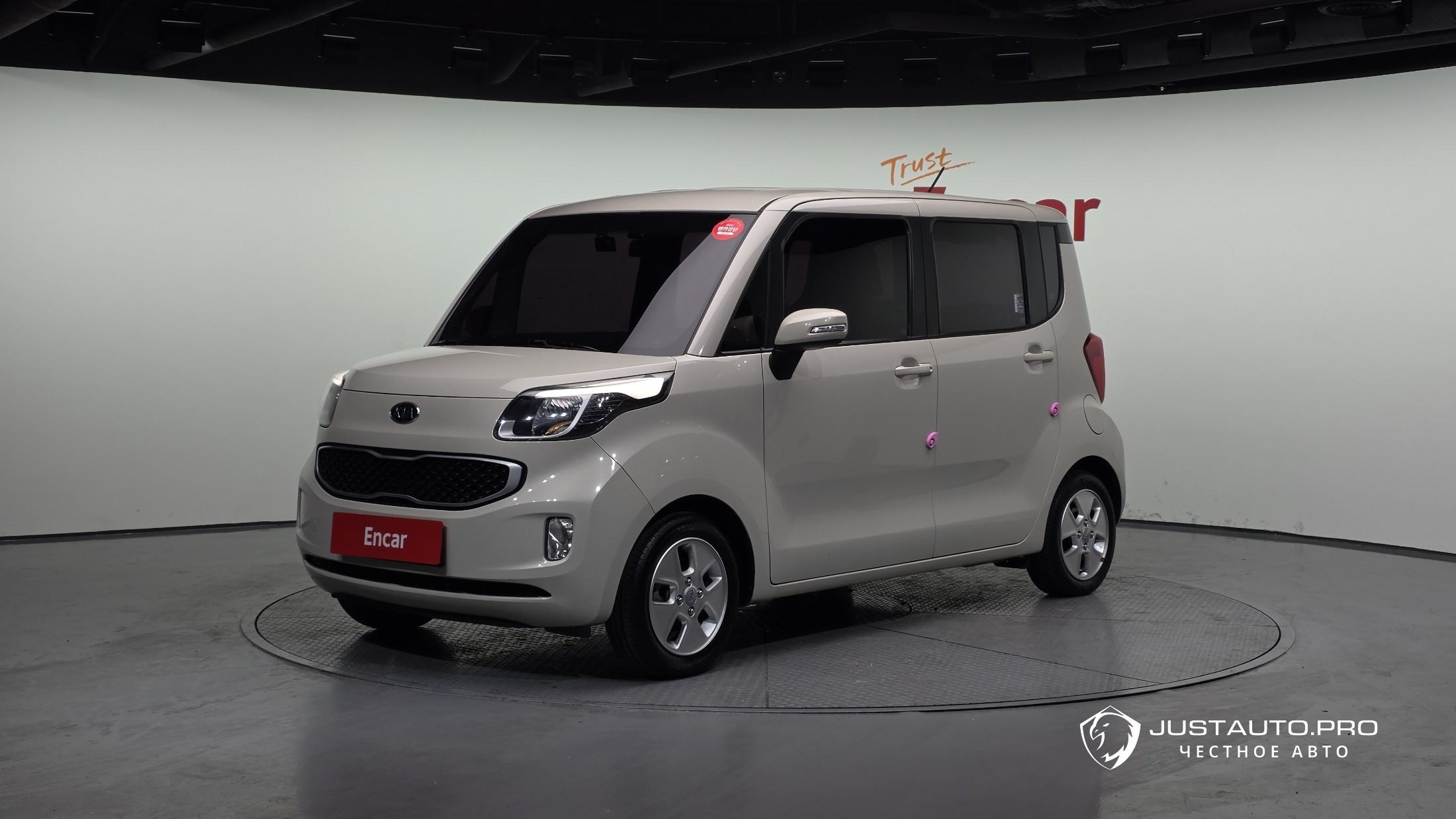 Автомобиль Kia RAY