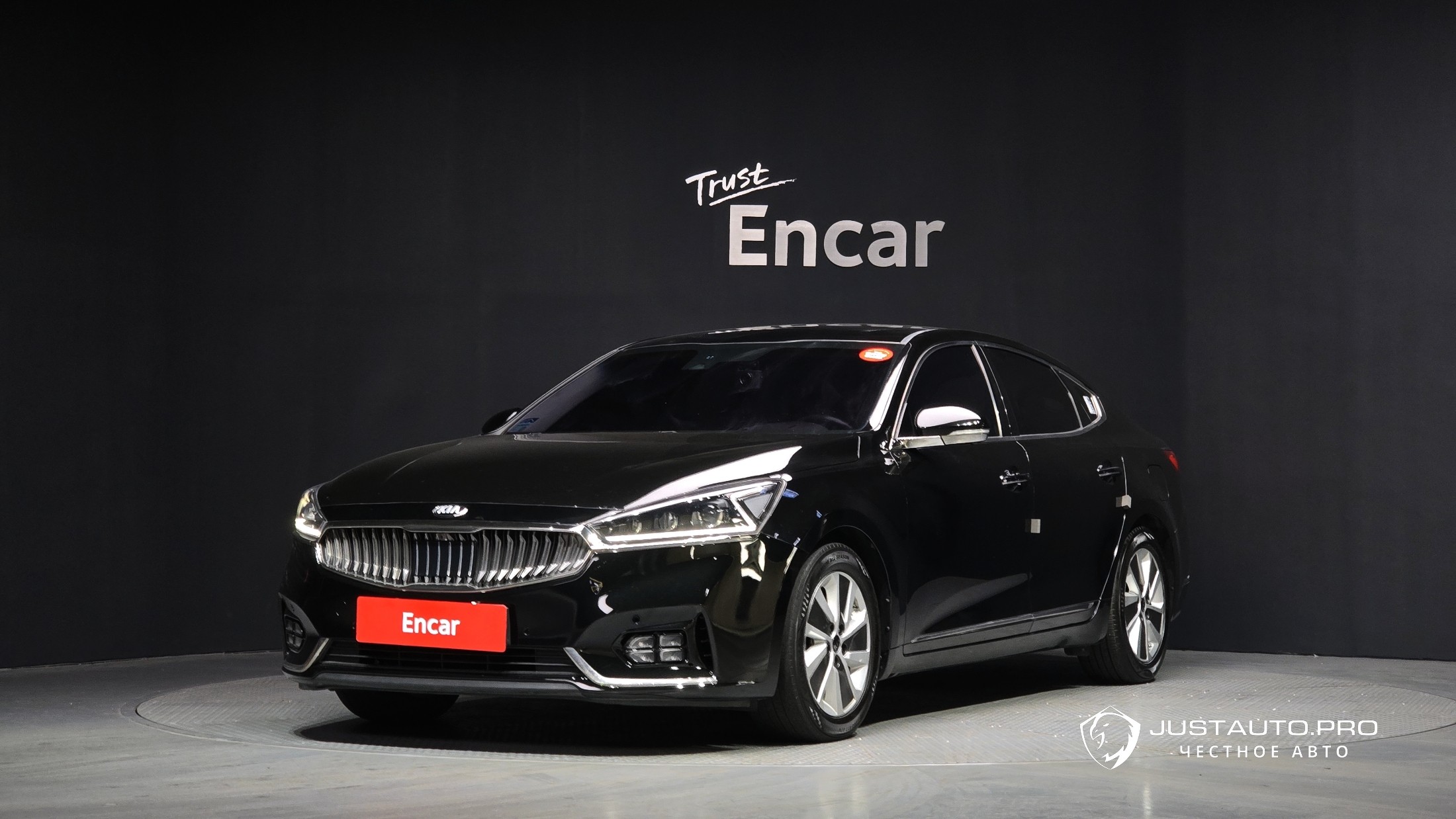 Автомобиль Kia K7