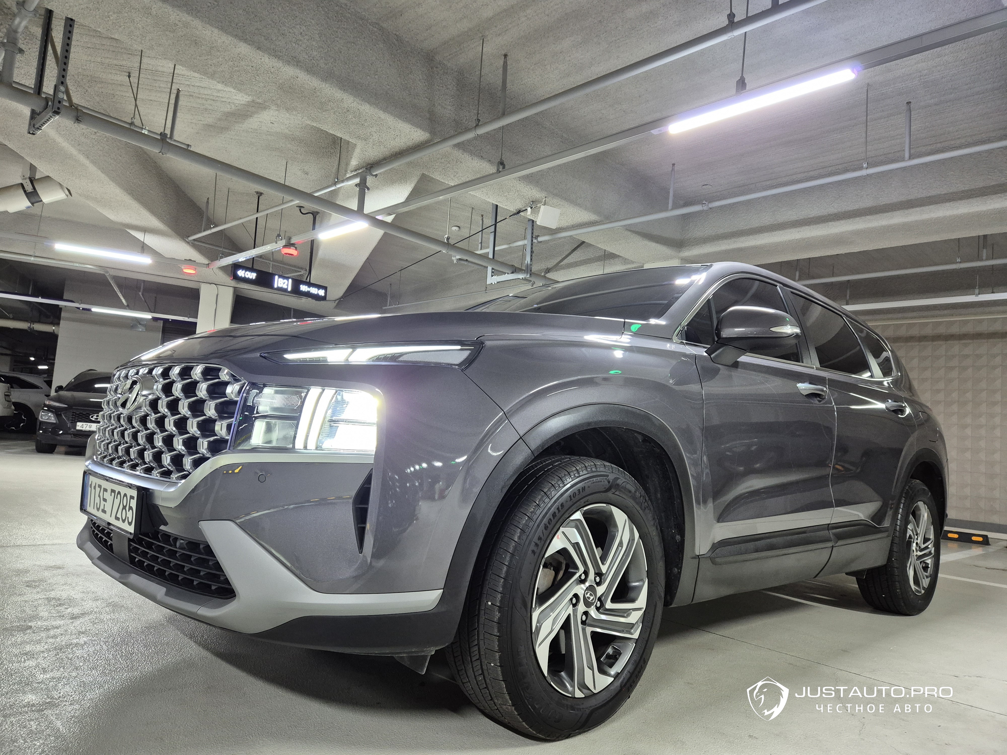 Автомобиль Hyundai Santafe