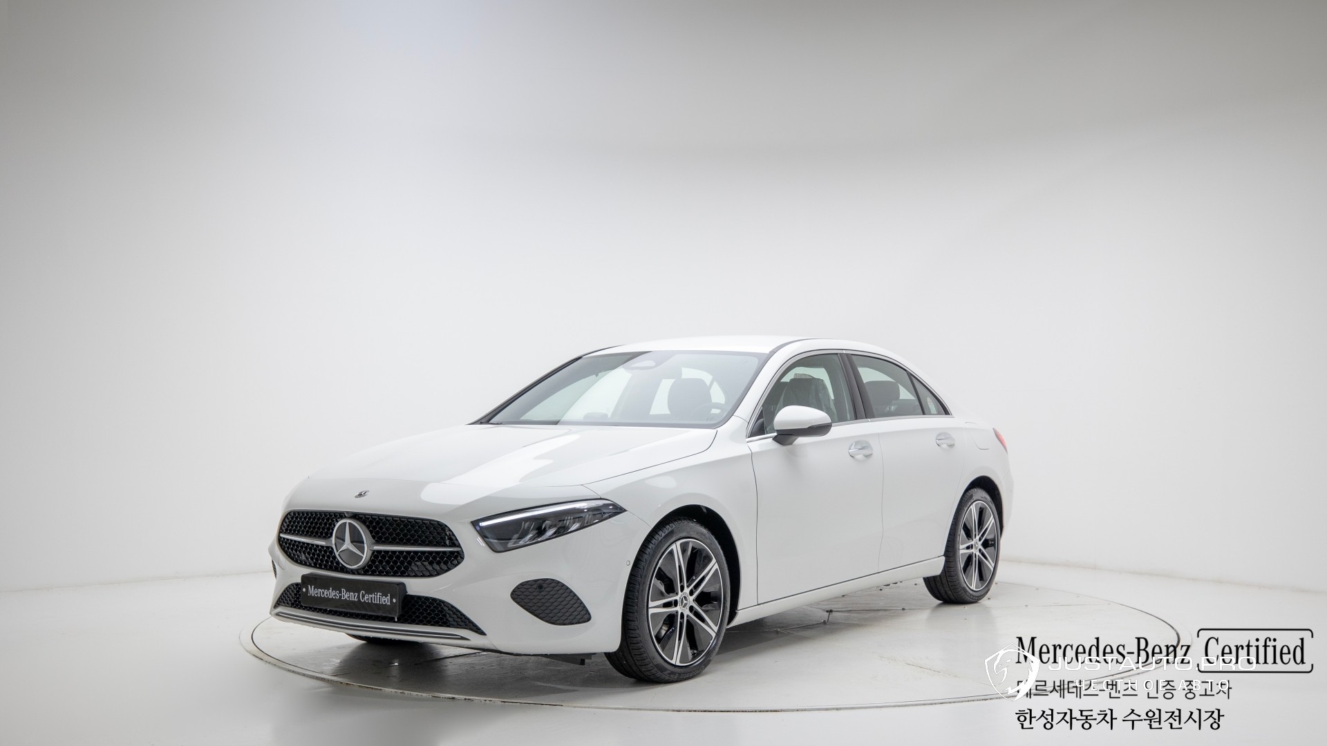 Автомобиль Mercedes-Benz A-Class