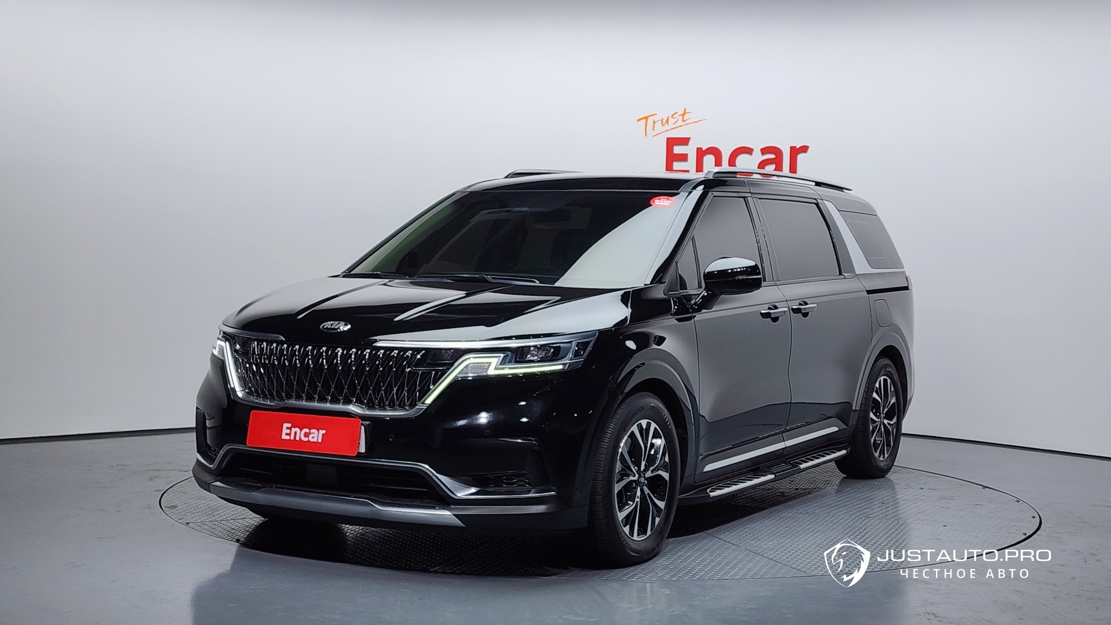 Автомобиль Kia Canival