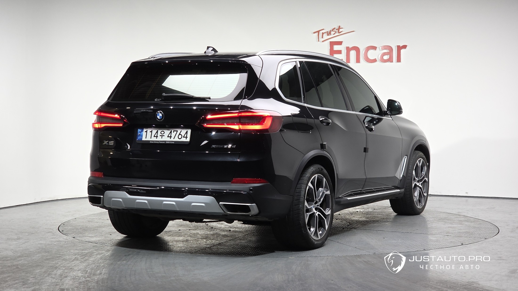 Автомобиль BMW X5