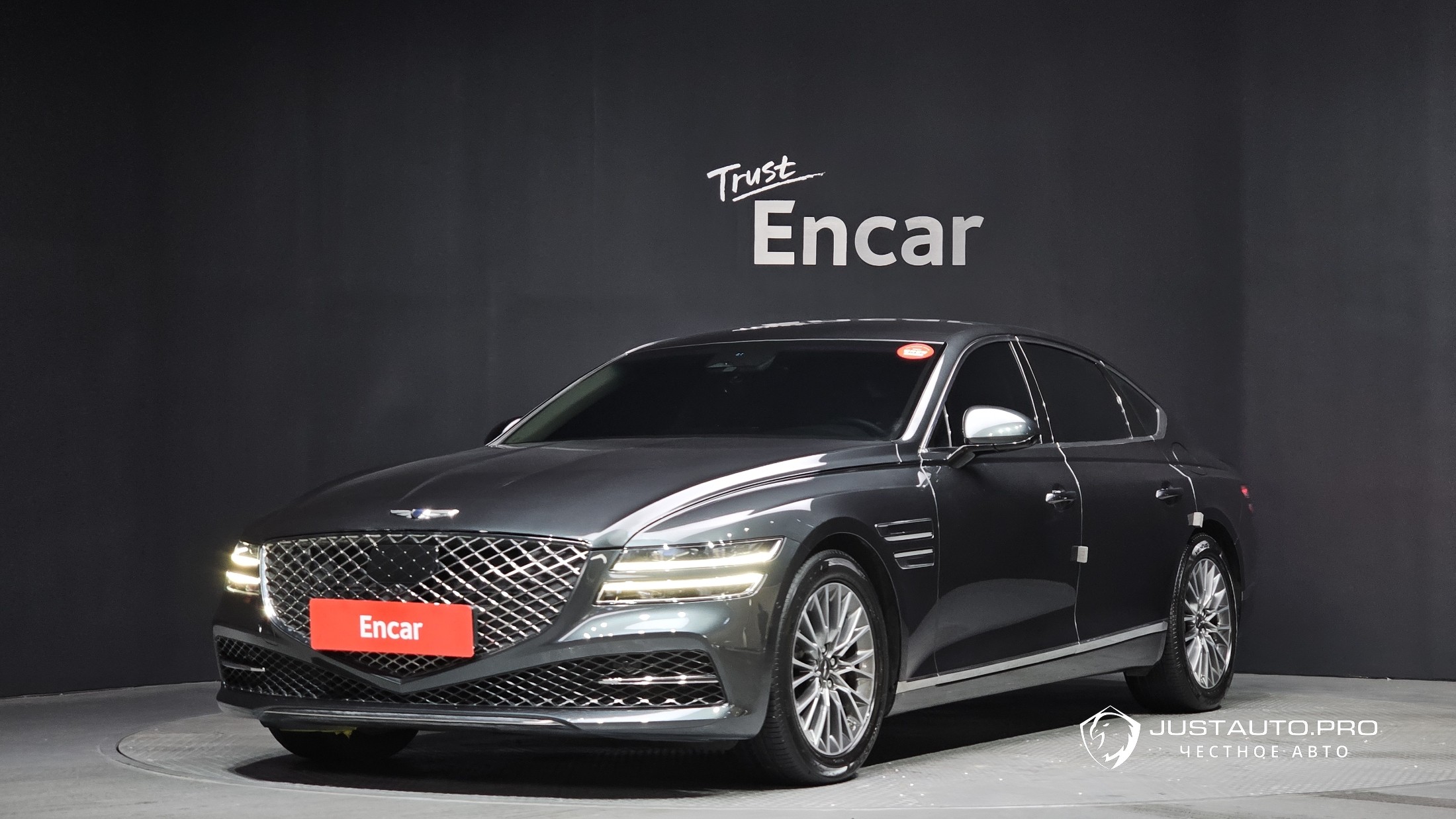 Автомобиль Genesis G80