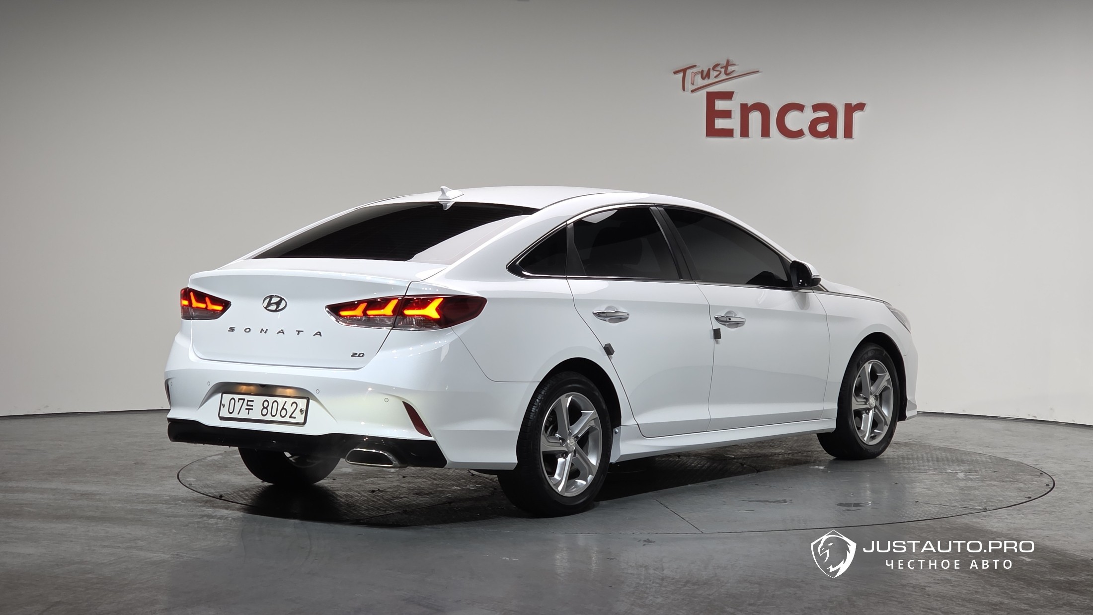 Автомобиль Hyundai Sonata