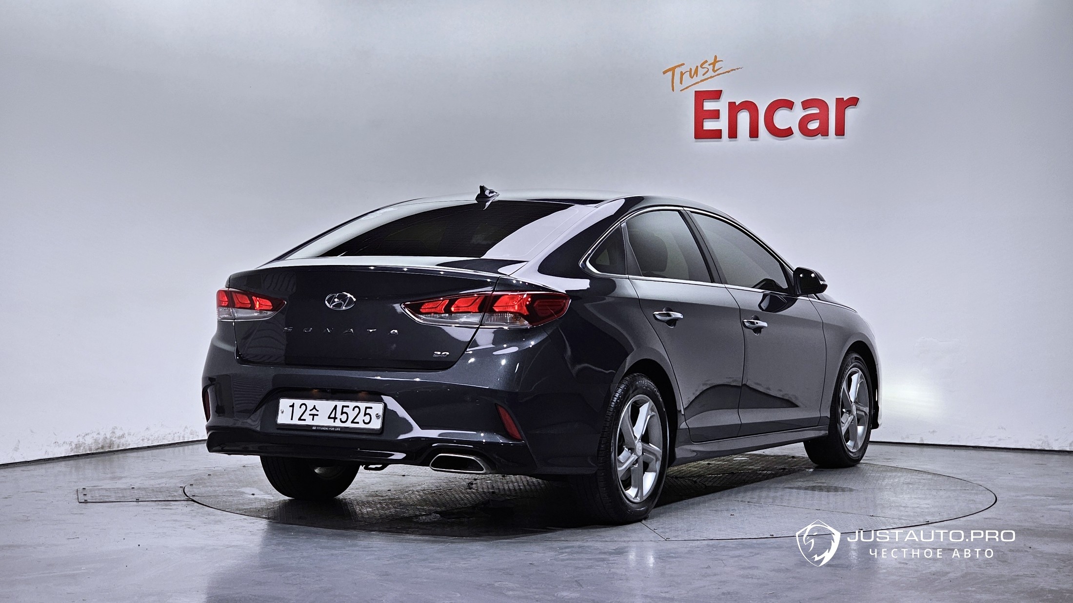 Автомобиль Hyundai Sonata