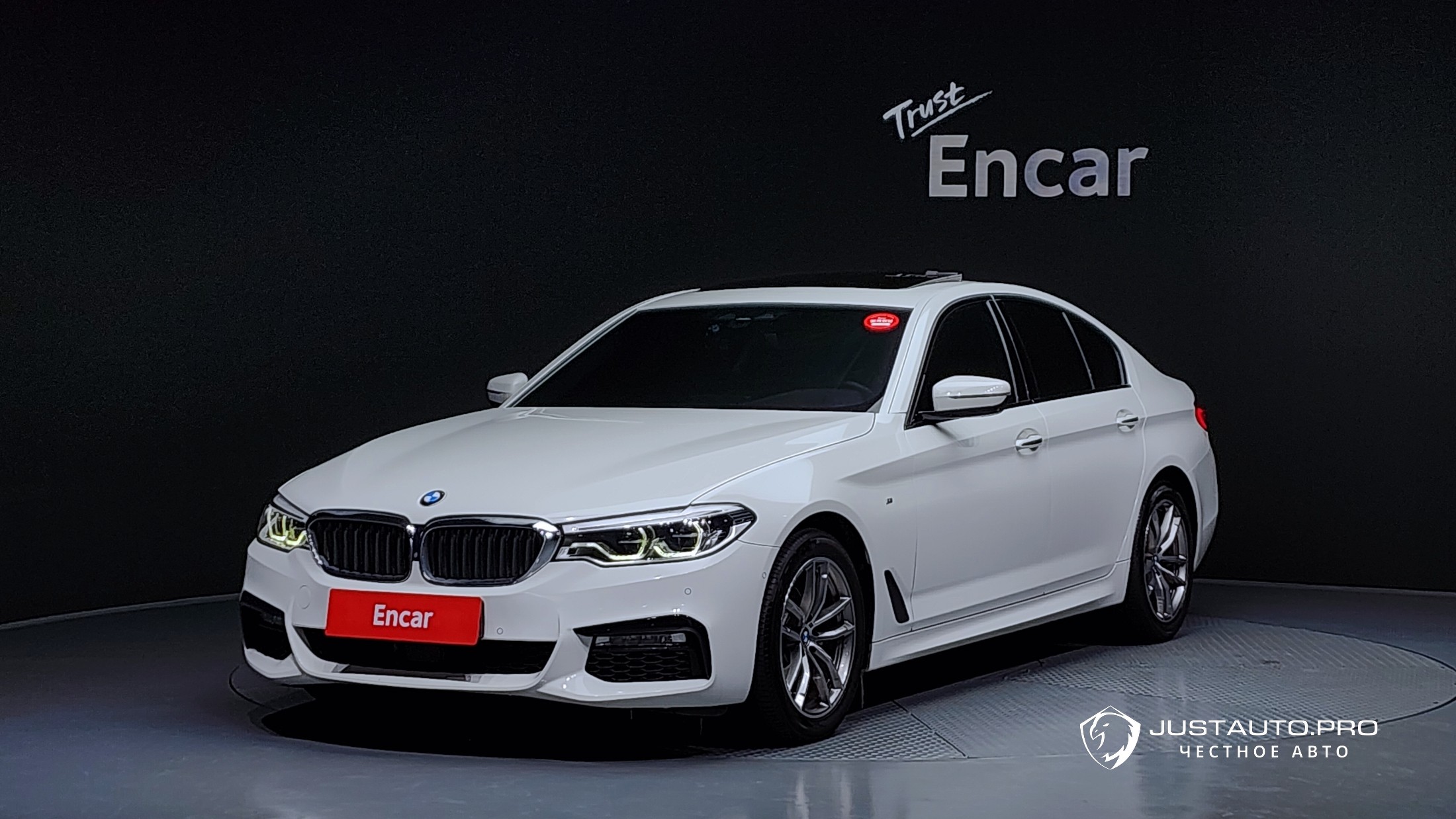 Автомобиль BMW 5-Series