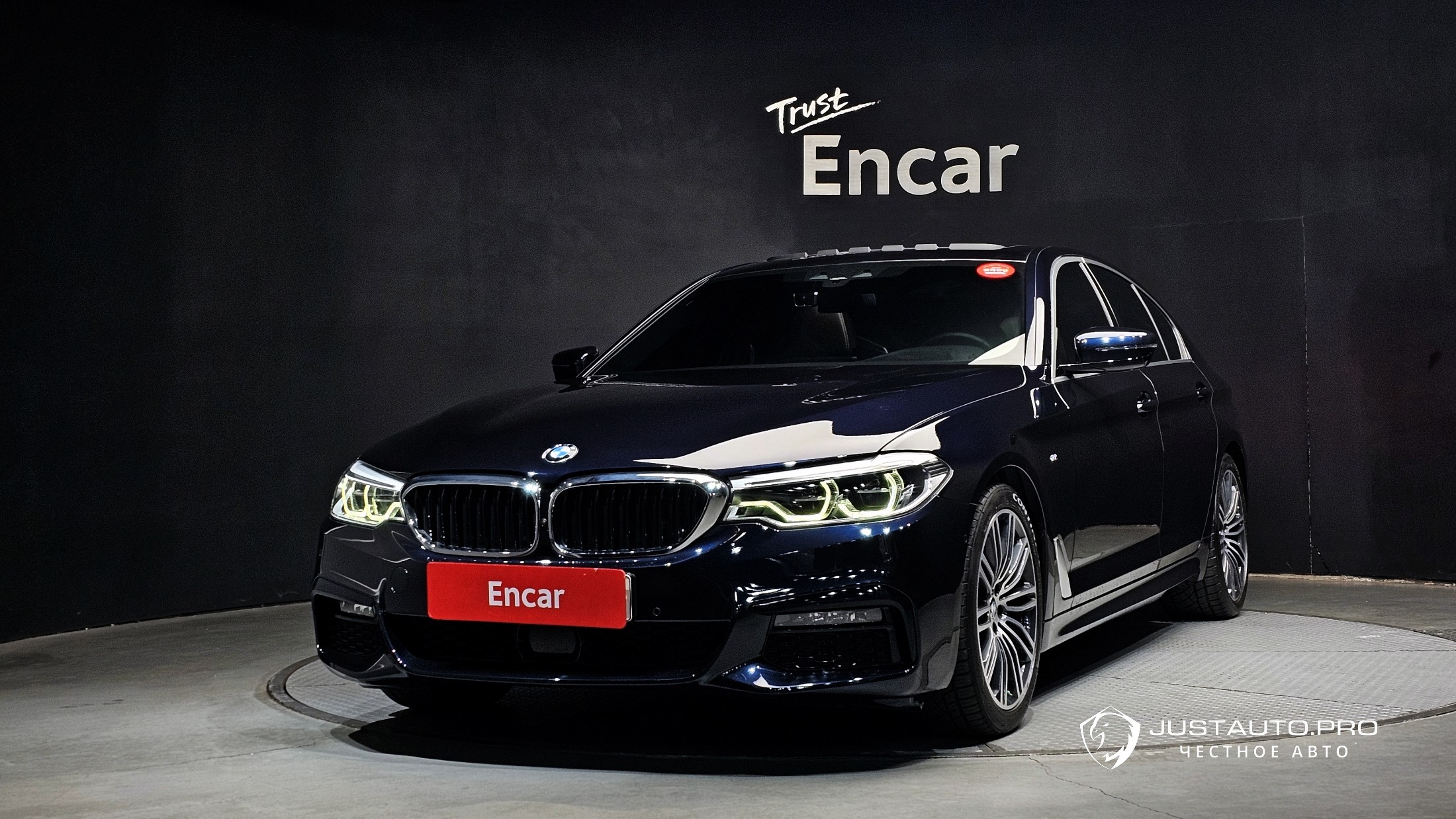 Автомобиль BMW 5-Series