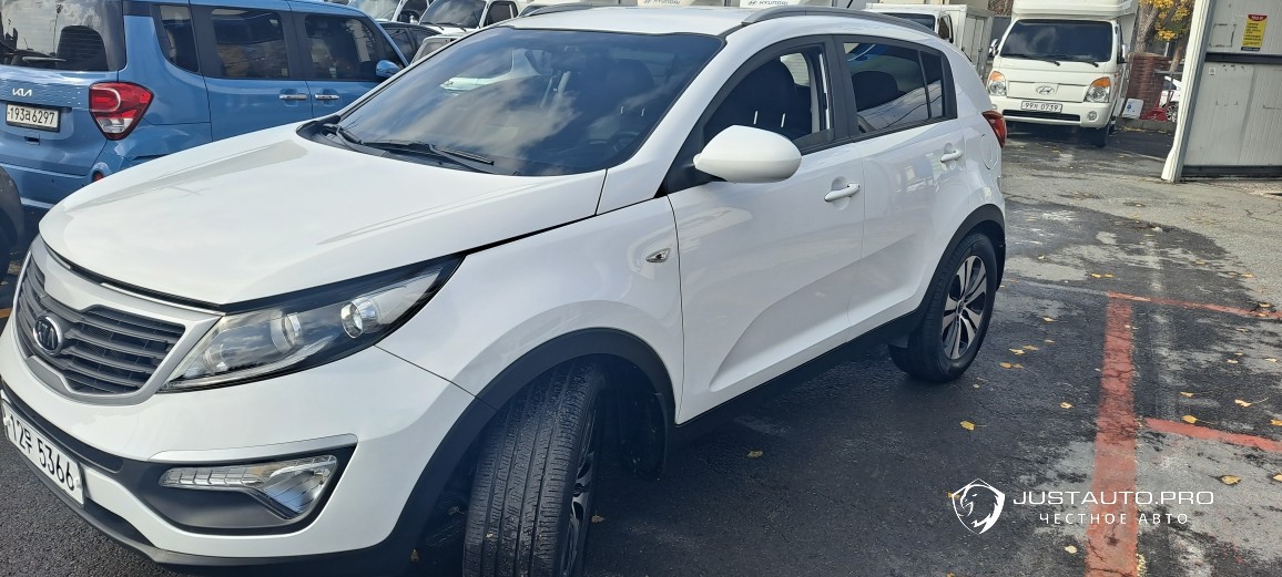 Автомобиль Kia Canival