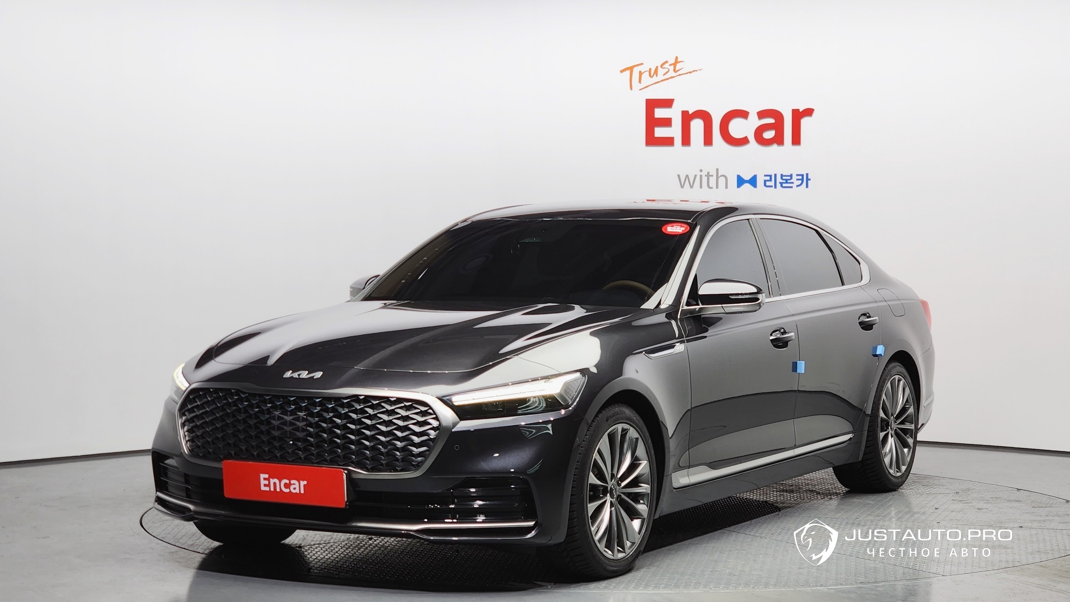 Автомобиль Kia K9