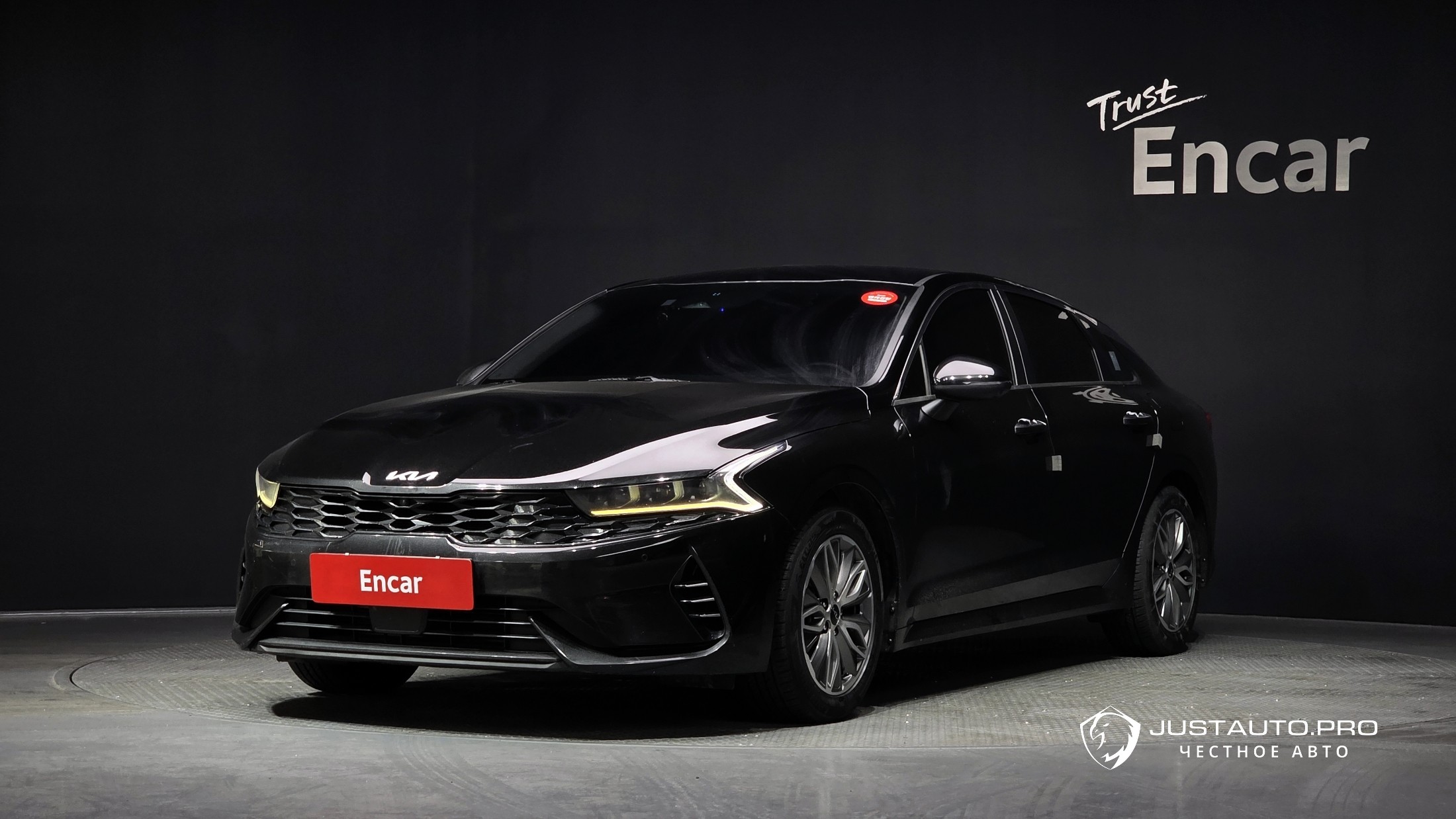 Автомобиль Kia K5