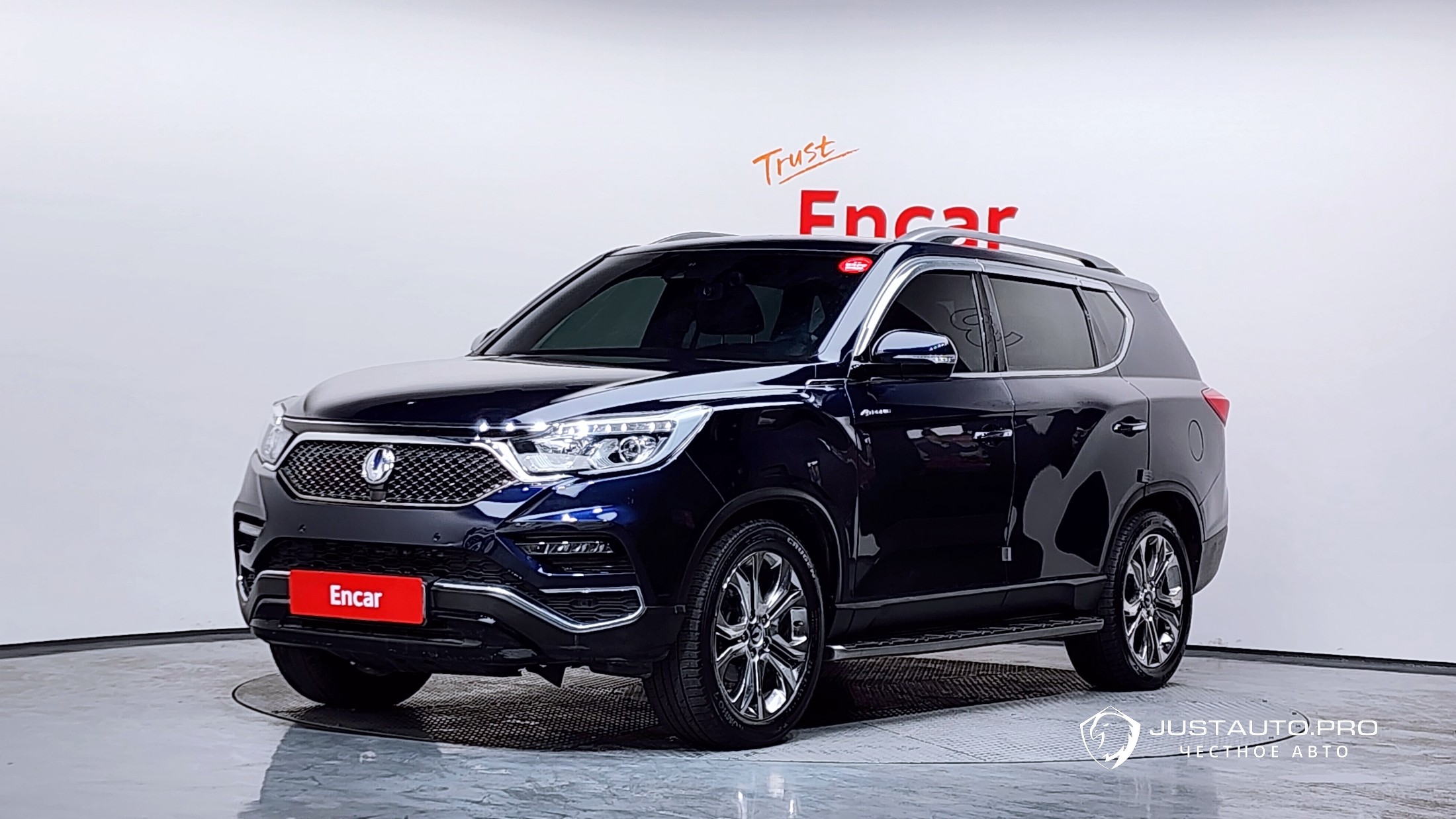 Автомобиль KG_Mobility_Ssangyong Rexton