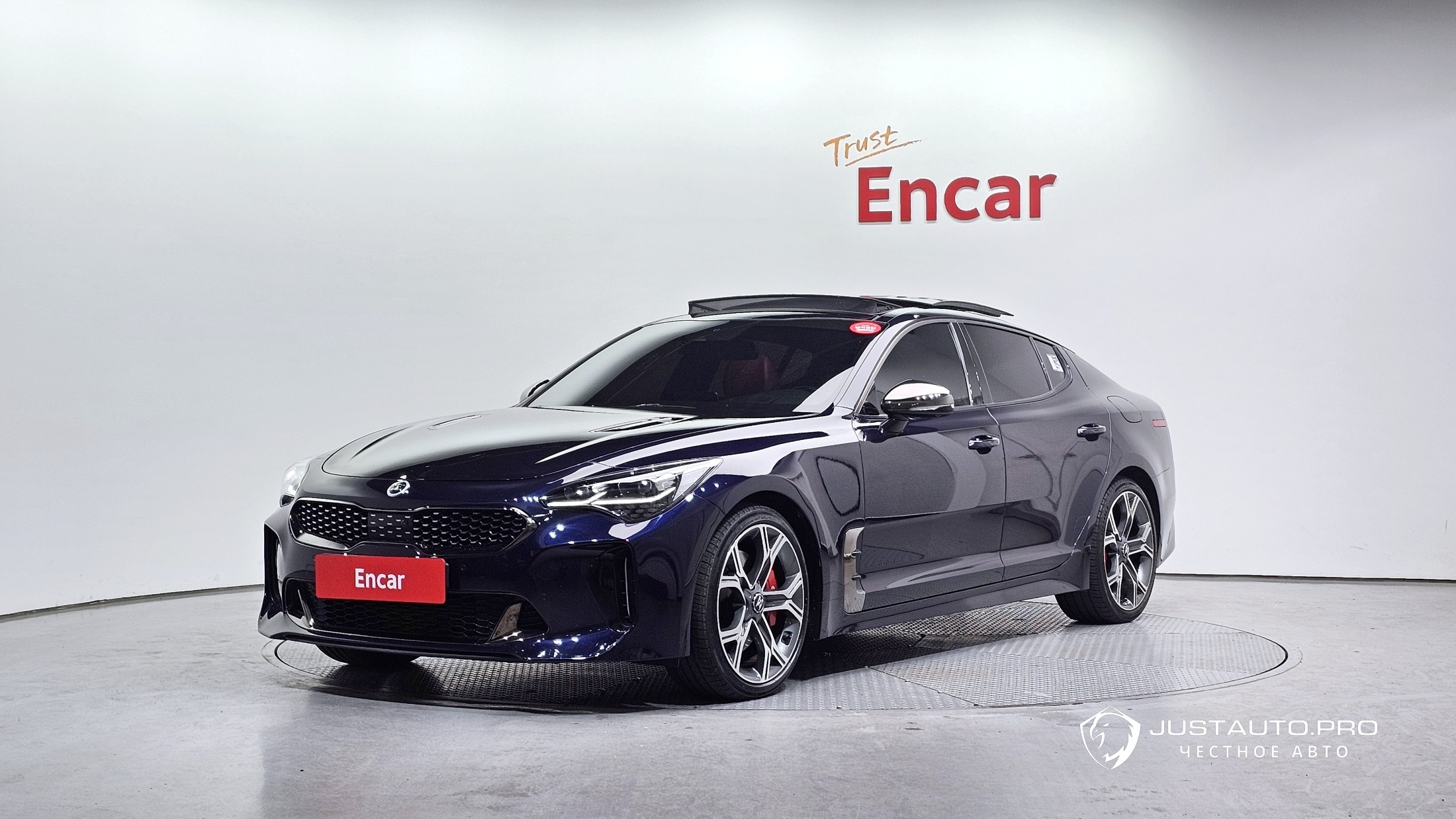 Автомобиль Kia Stinger