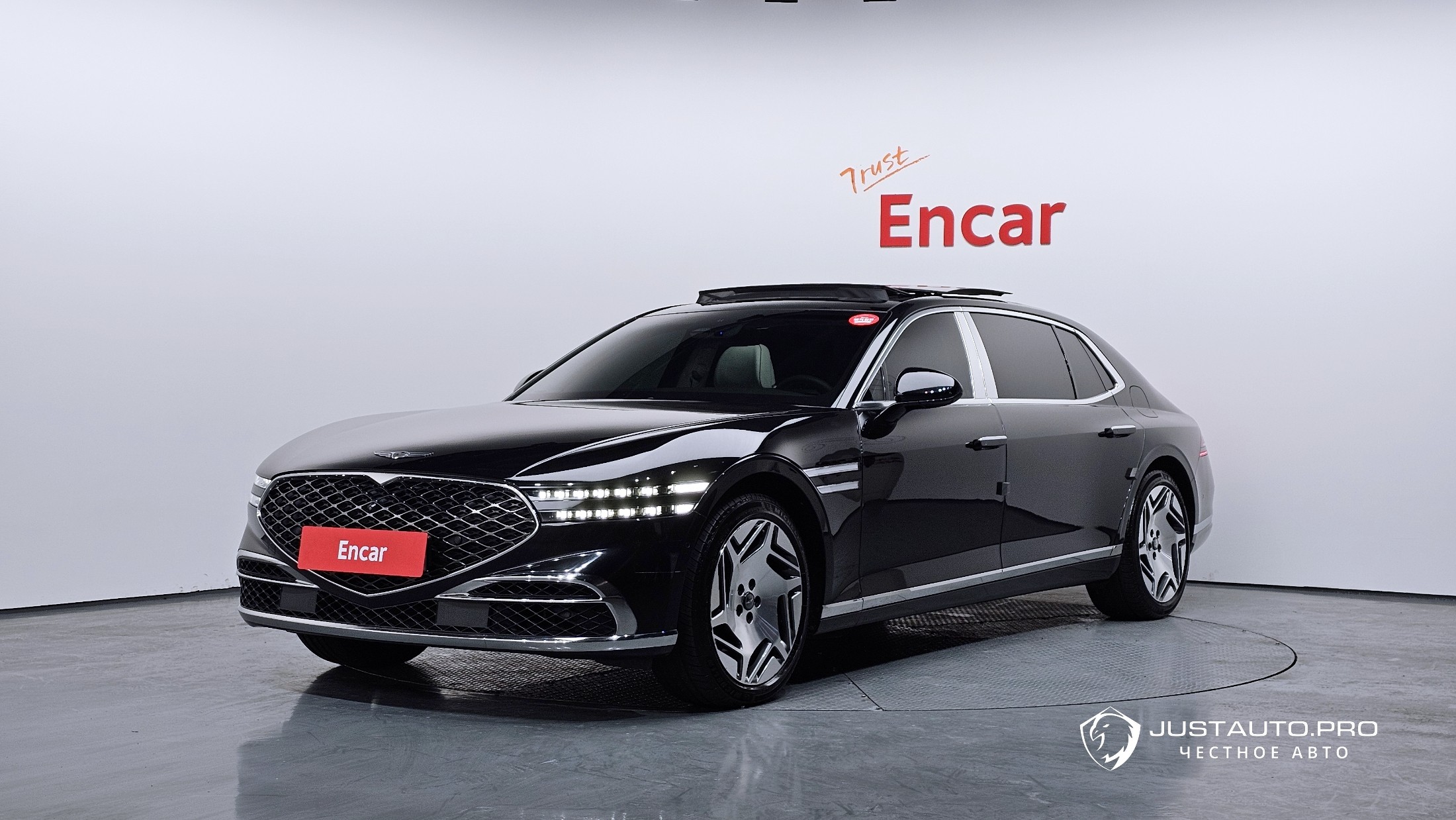 Автомобиль Genesis G90