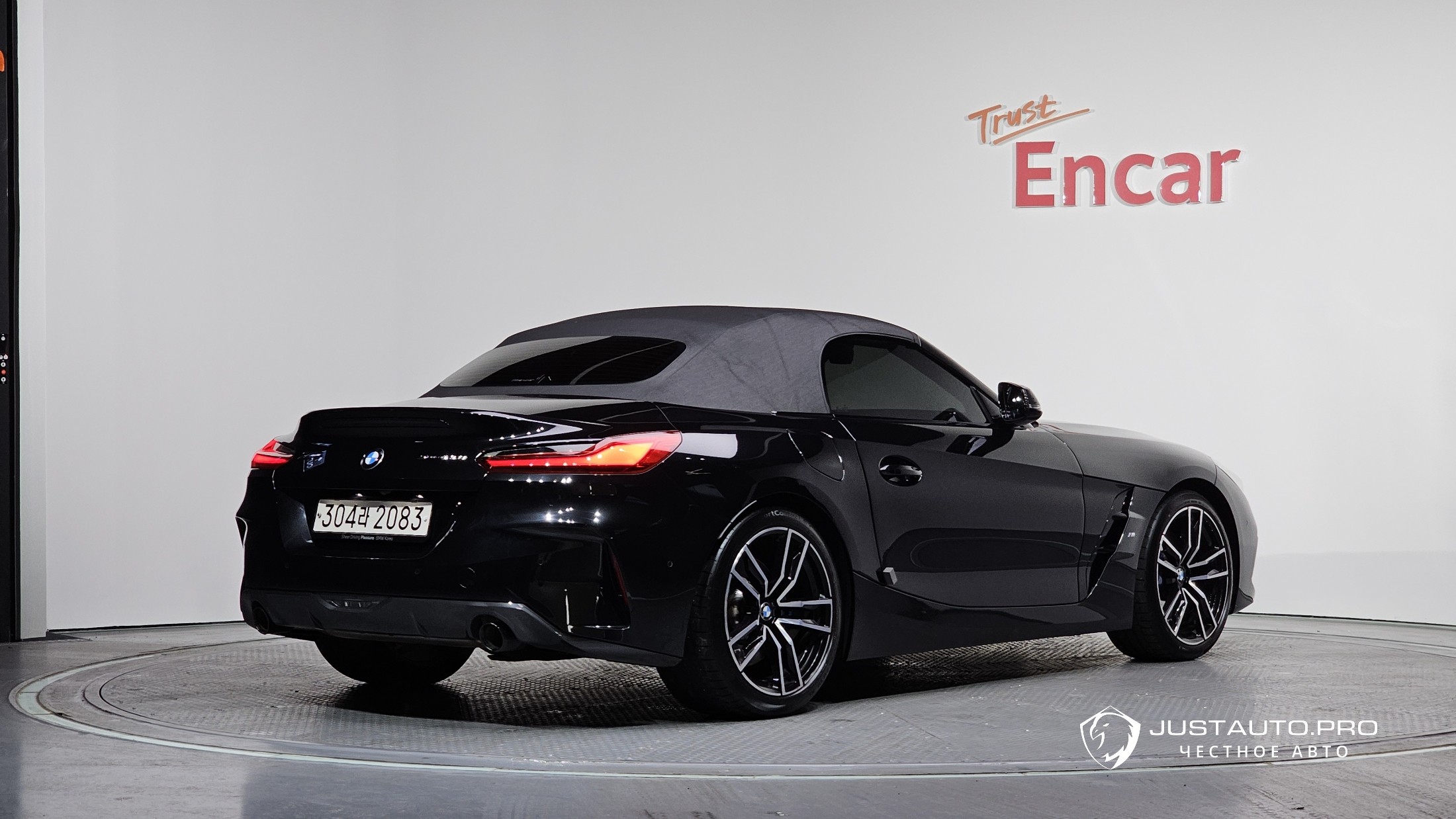 Автомобиль BMW Z4