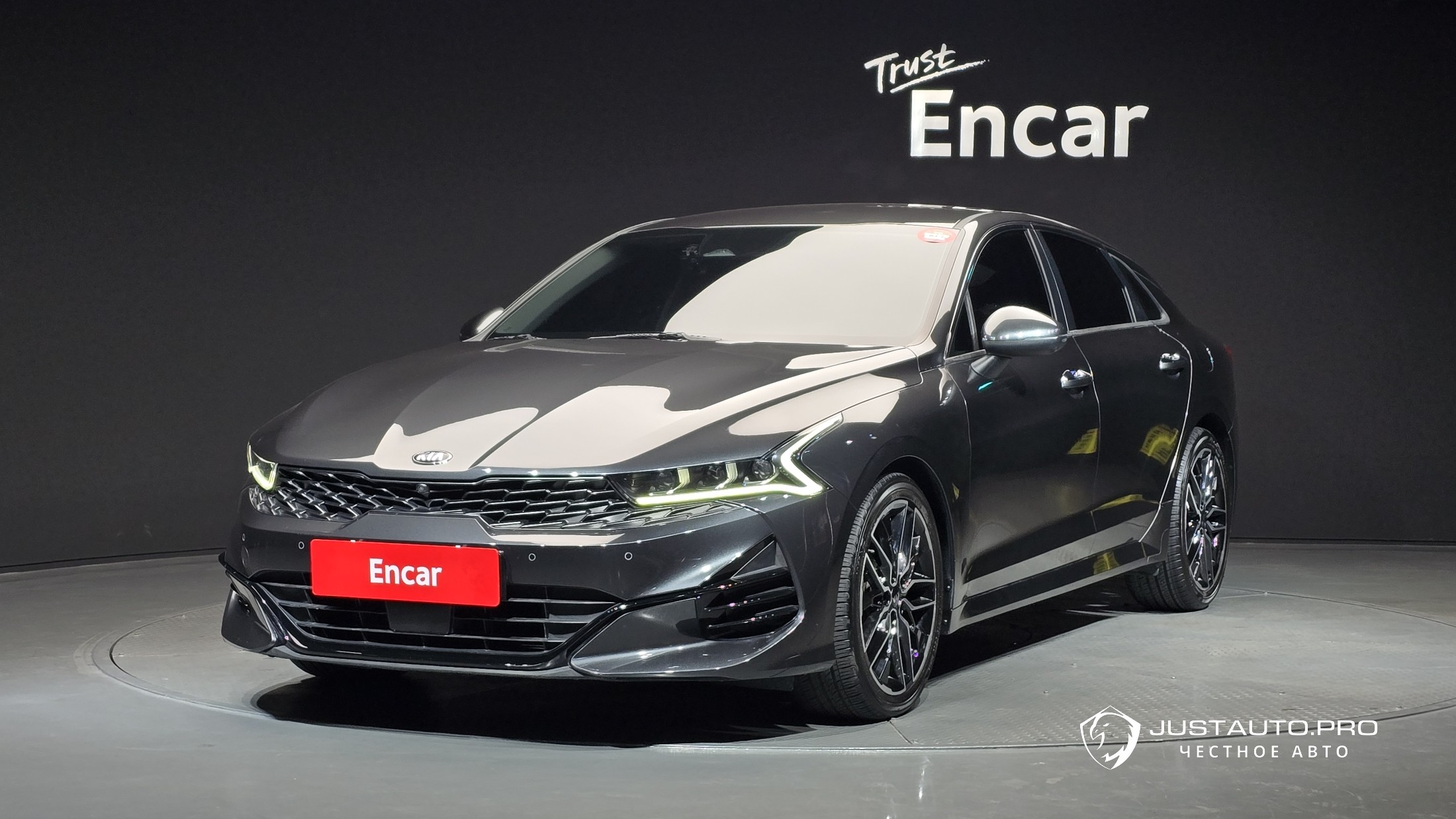 Автомобиль Kia K5