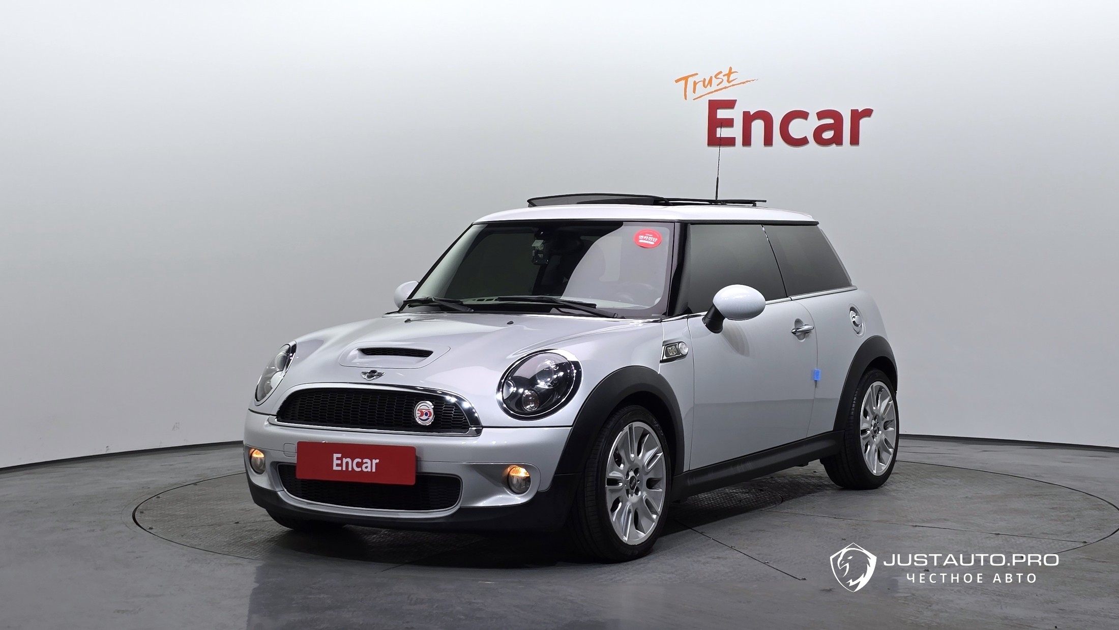 Автомобиль Mini Cooper